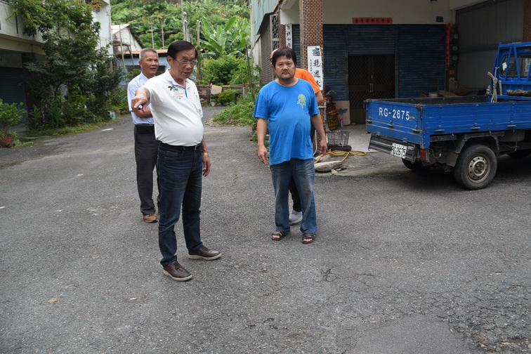 圖片-國姓道路老舊待改善 林縣長會勘指示儘速發包