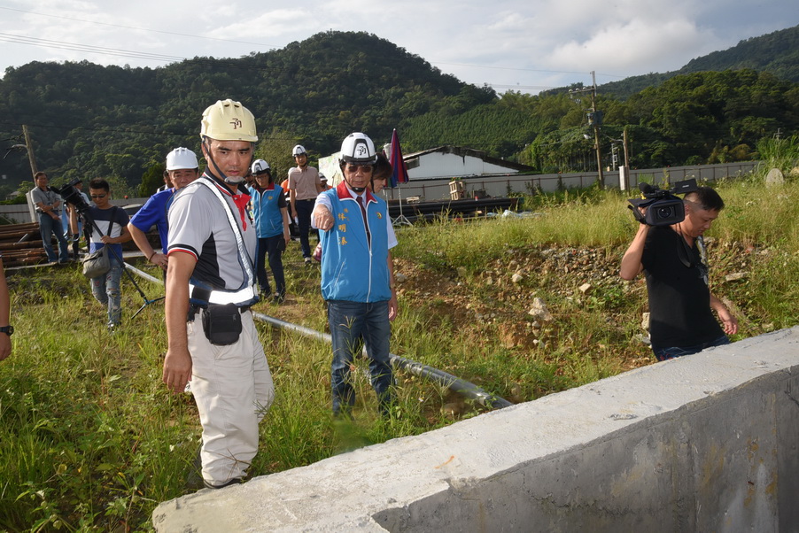 相關圖片3-林明溱視察福興農場旅館園區工程品質及進度