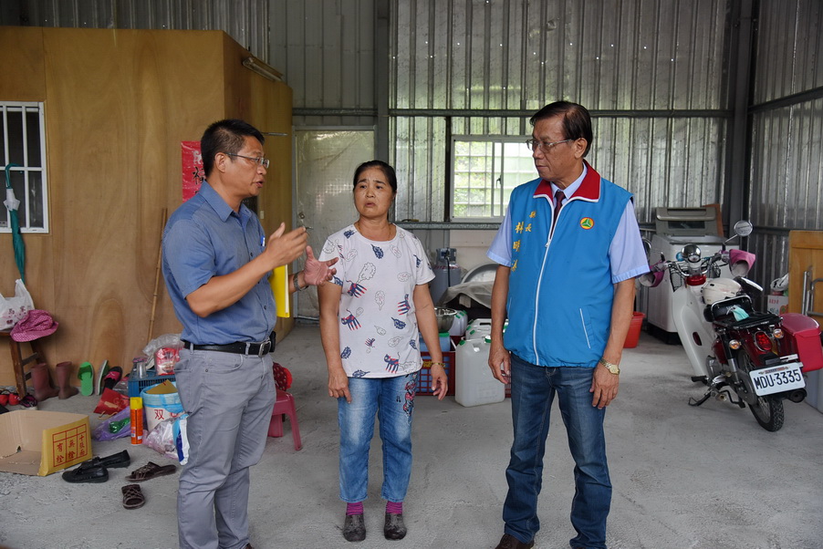 相關圖片2-魚池鄉新城村2鄰苦無自來水 林縣長會勘改善