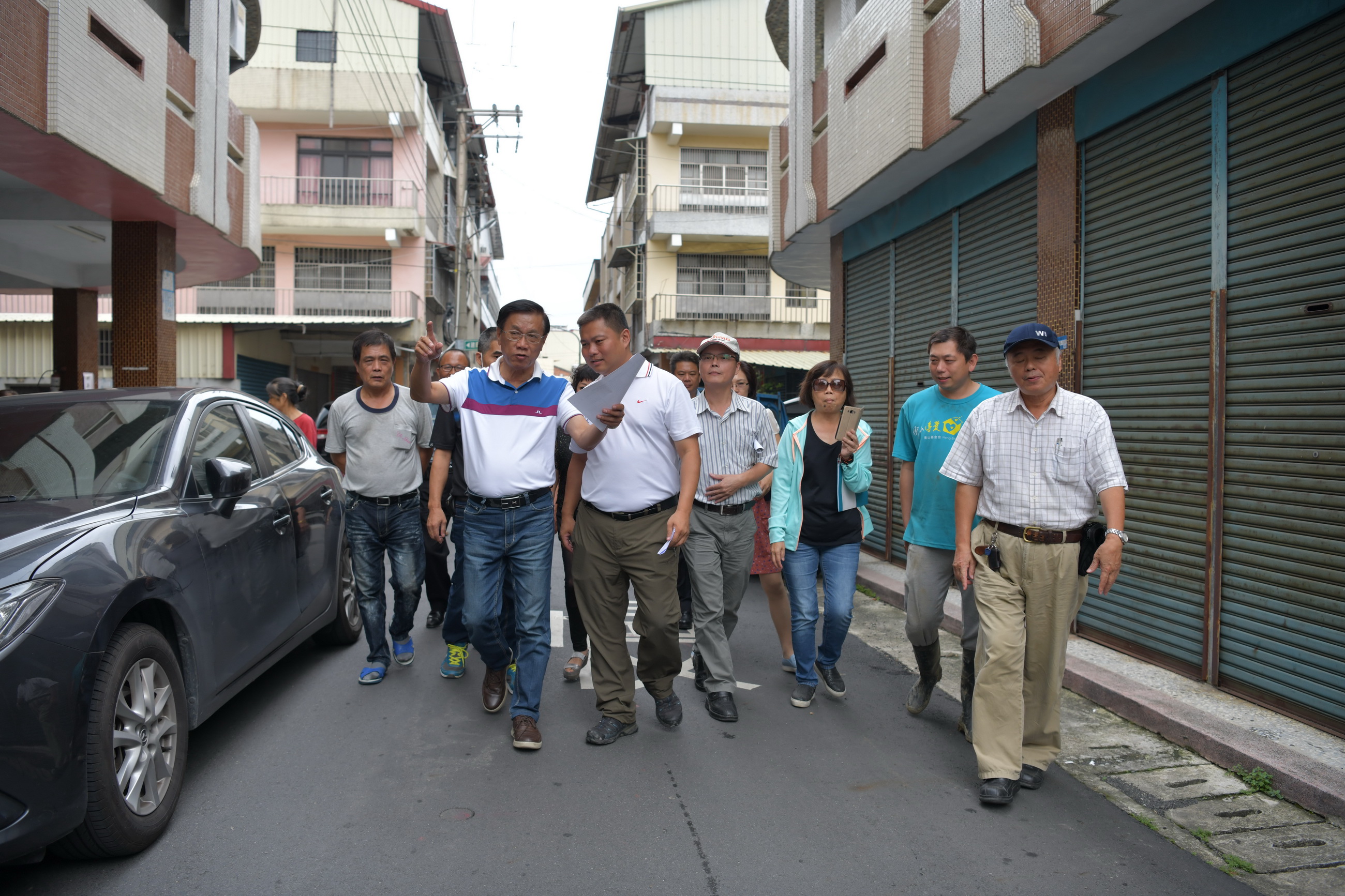 圖片-林縣長會勘竹山中山里重劃區　改善道路及排水溝