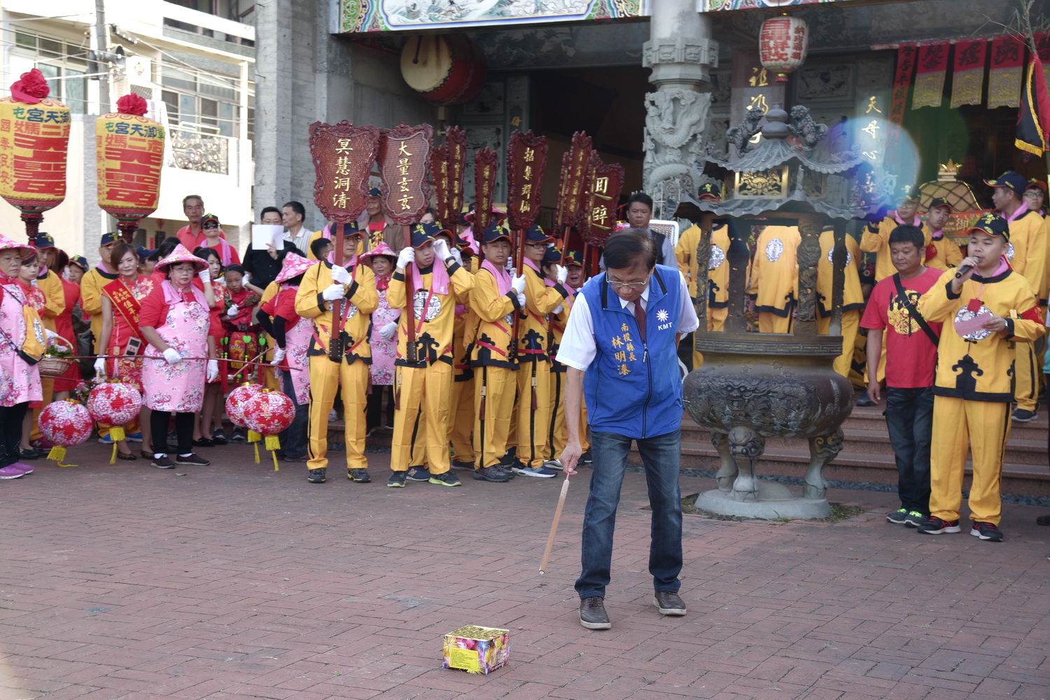 相關圖片1-御天宮老二媽謁祖 林縣長祈求縣內平安