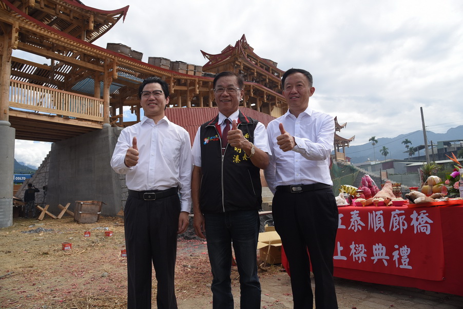 圖片-武昌宮廊橋上樑 林明溱盼再創觀光新風潮