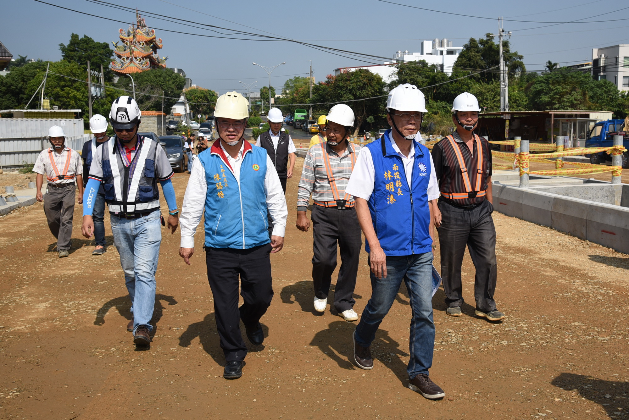 圖片-林縣長會勘南投市139丙線道路新建工程及三和排水溝
