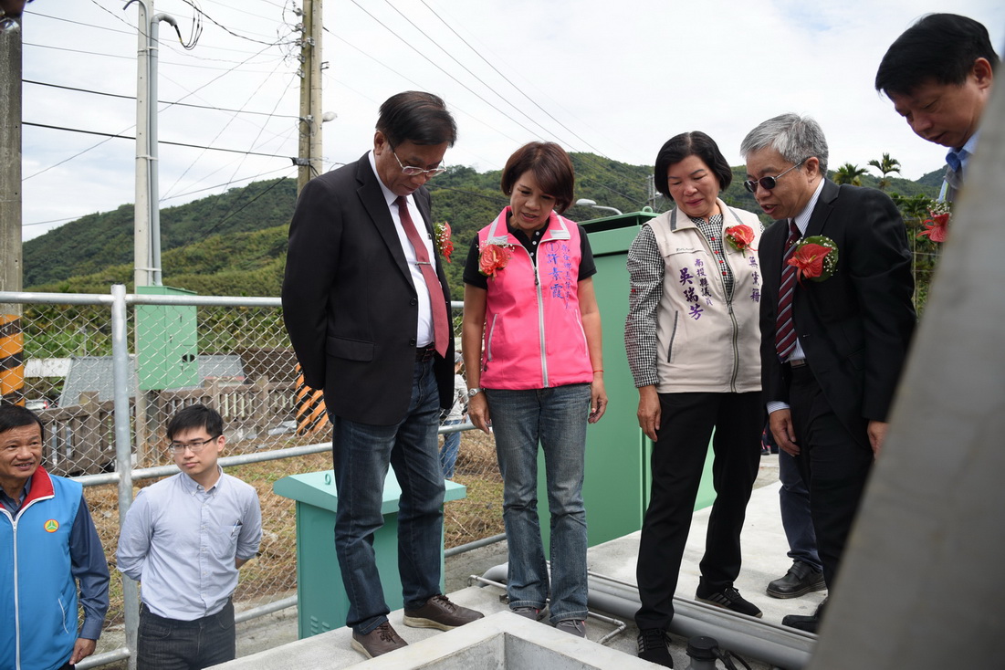 相關圖片2-林縣長啟用鹿谷內湖村自來水蓄水池     解決民生用水