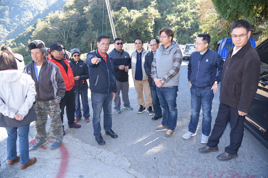 圖片-讓回家的路更安全便捷 林縣長會勘改善投89線路況