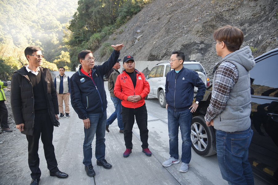 相關圖片1-讓回家的路更安全便捷 林縣長會勘改善投89線路況