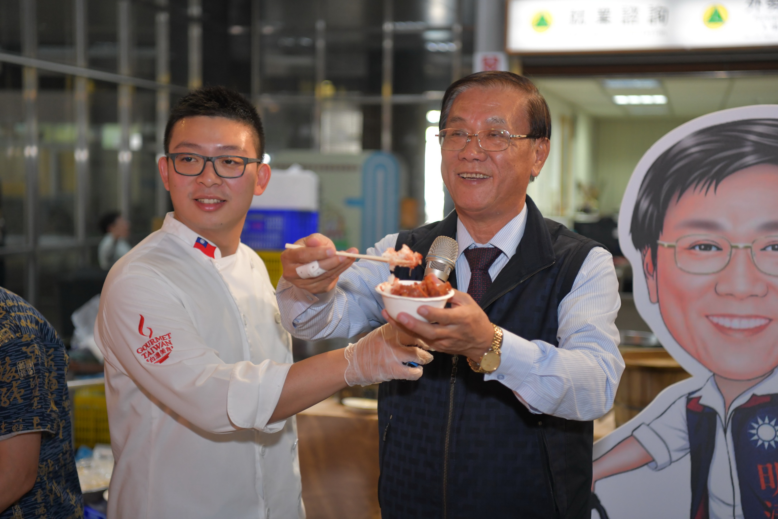 相關圖片2-年菜伴手禮推廣品嘗會　林縣長力挺比韓國瑜滷肉飯更好吃