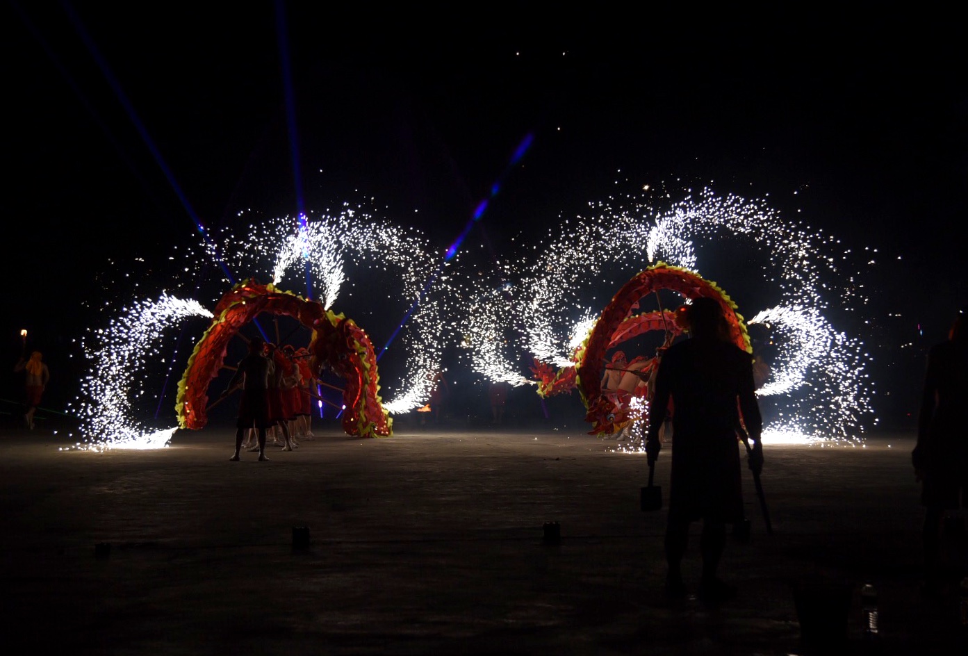 相關圖片1-銅梁火龍高潮中劃下句點  九獅團百葉龍接力巡迴演出