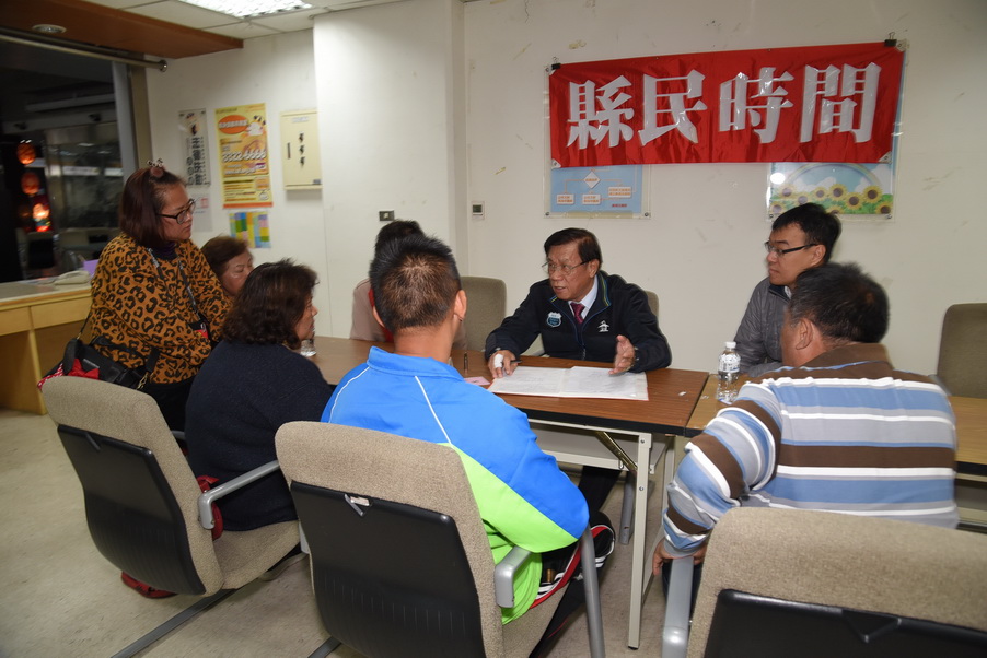 圖片-林縣長主持縣民時間 受理10件陳情案