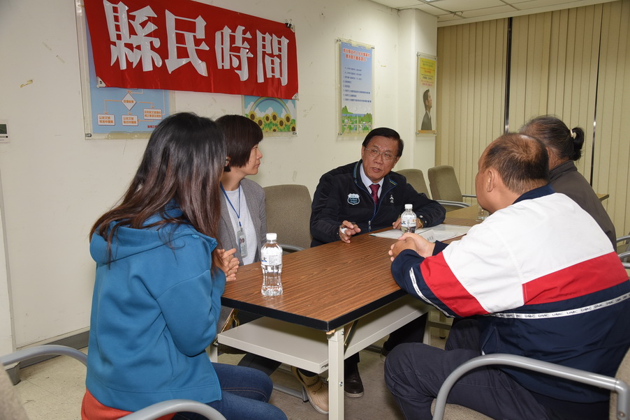 相關圖片3-林縣長主持縣民時間 受理10件陳情案