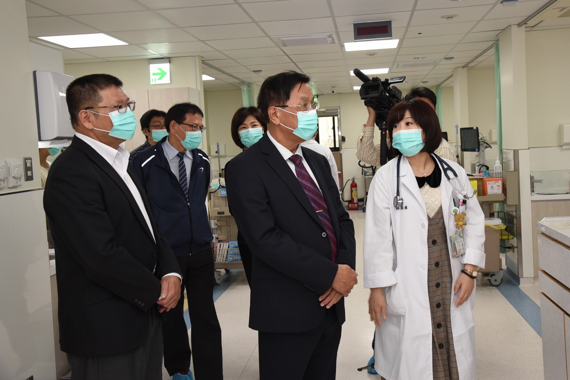 相關圖片2-林縣長關心佑民醫院24小時心導管室急重症醫療