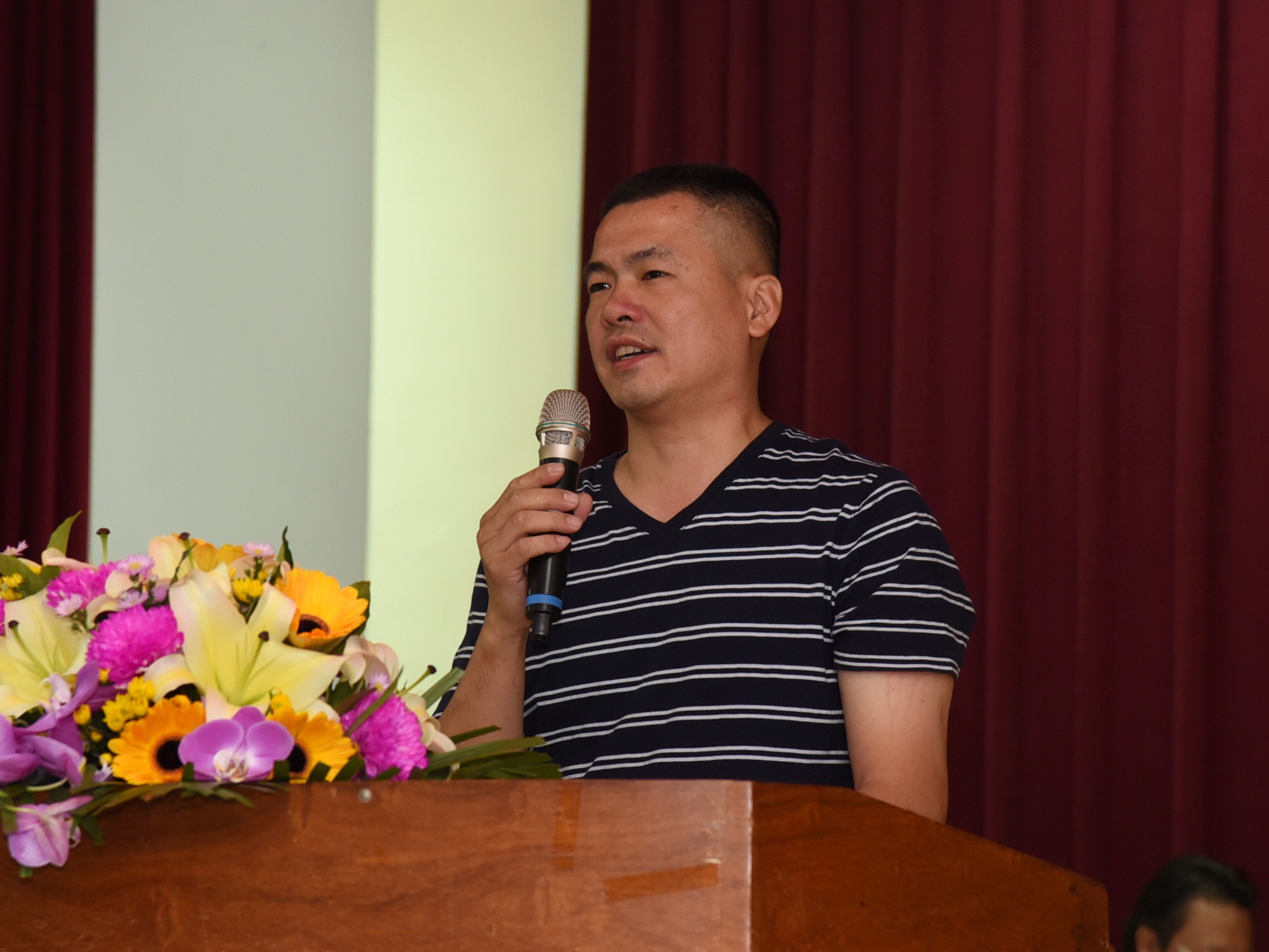 相關圖片2-工業區模範勞工表揚大會 林縣長頒獎致敬