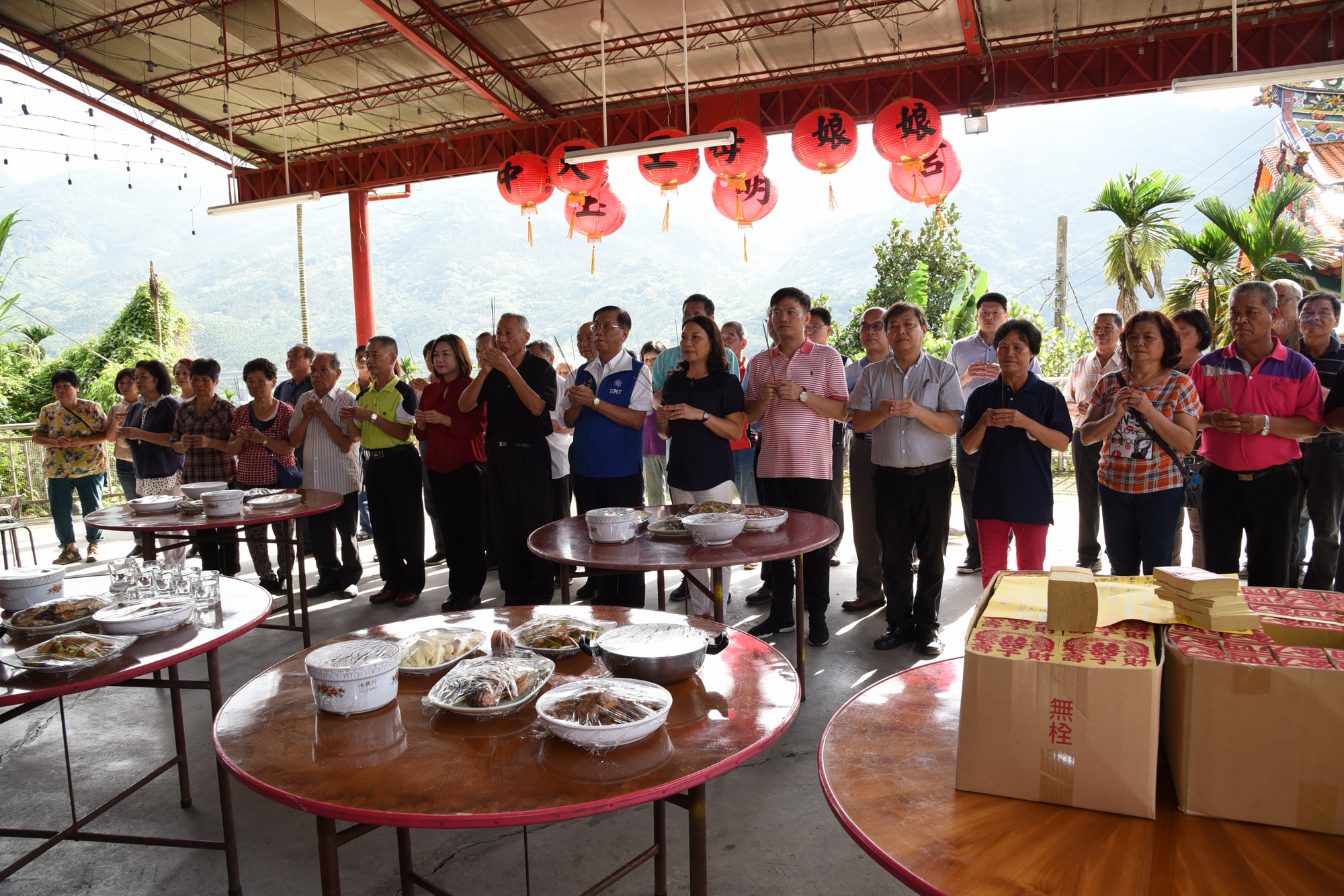 相關圖片2-國姓玉明宮五府千歲聖誕  林縣長贈匾祝賀