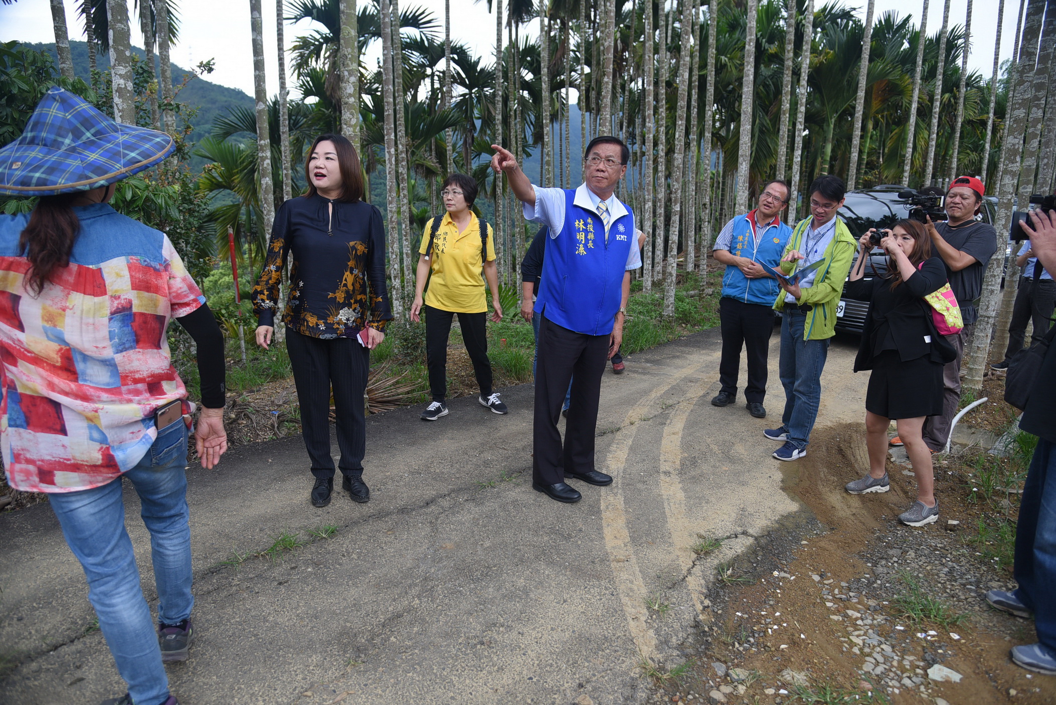 相關圖片1-國姓農路及埔里野溪護岸有安全之虞 林縣長指示發包改善