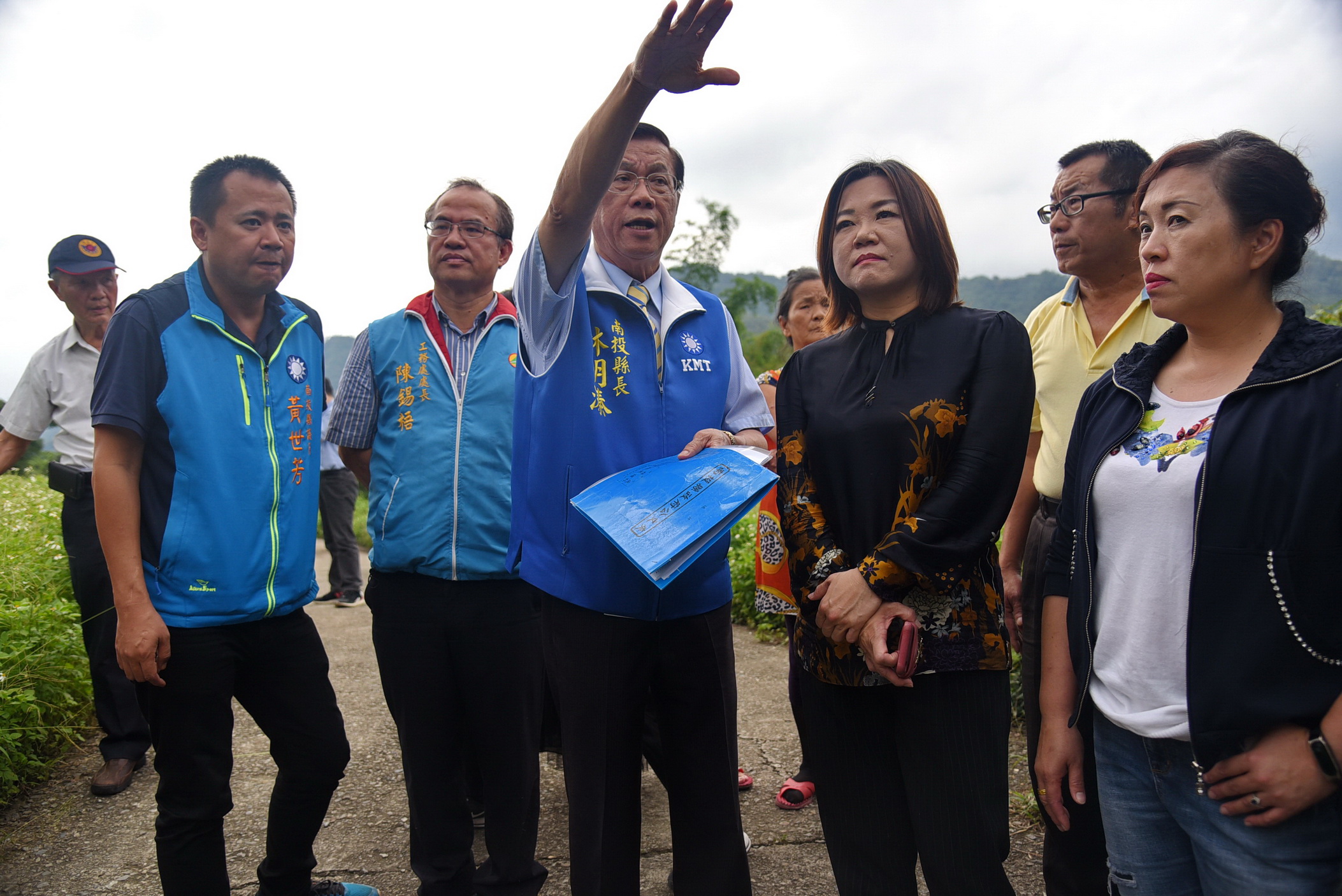 相關圖片3-國姓農路及埔里野溪護岸有安全之虞 林縣長指示發包改善