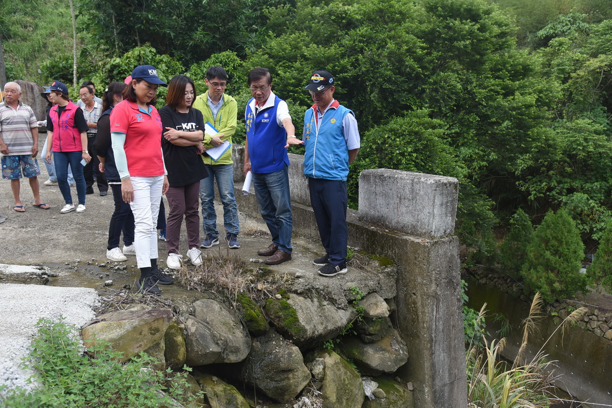 圖片-國姓老舊農路待修 林縣長指示儘速改善