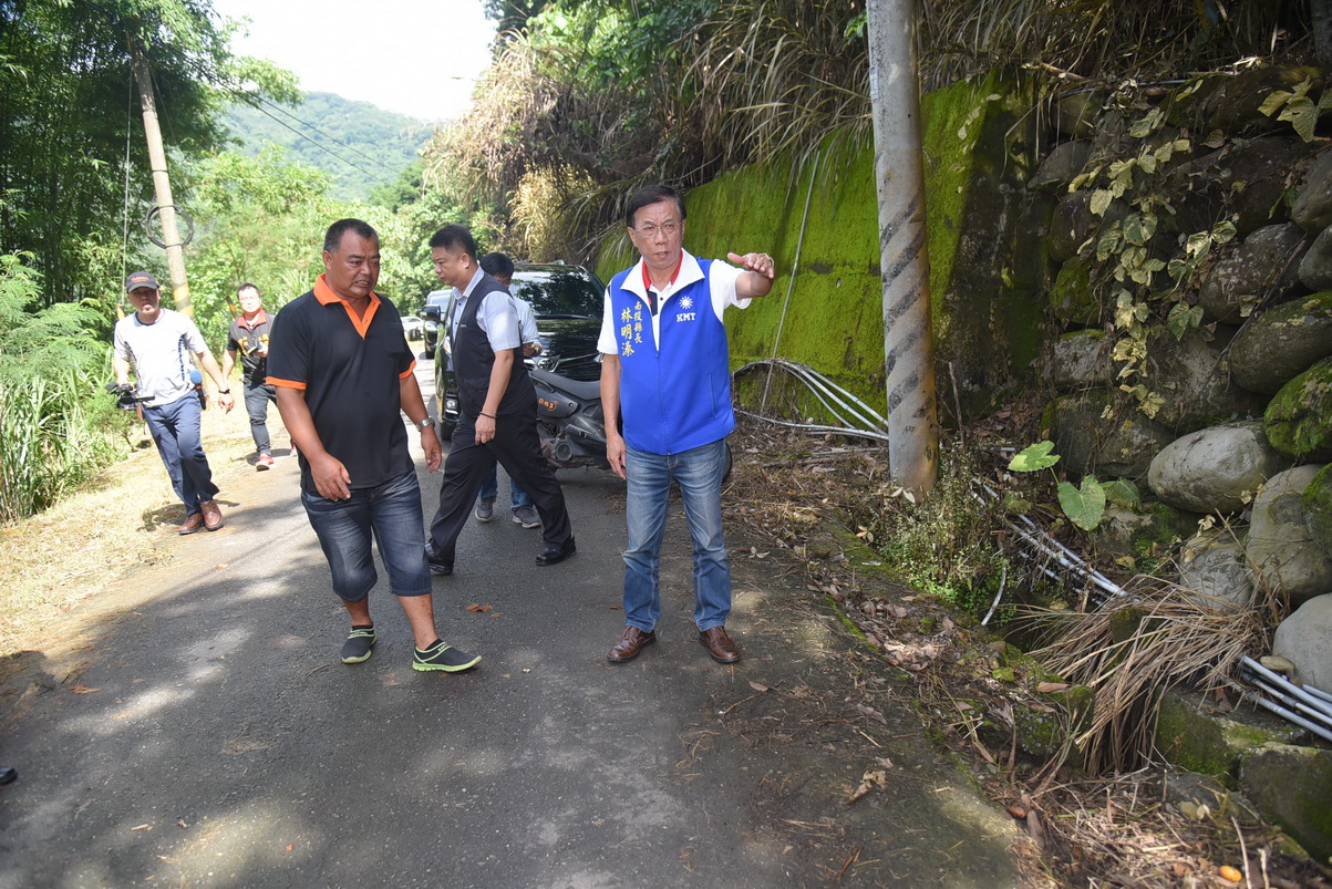 相關圖片1-國姓老舊農路待修 林縣長指示儘速改善