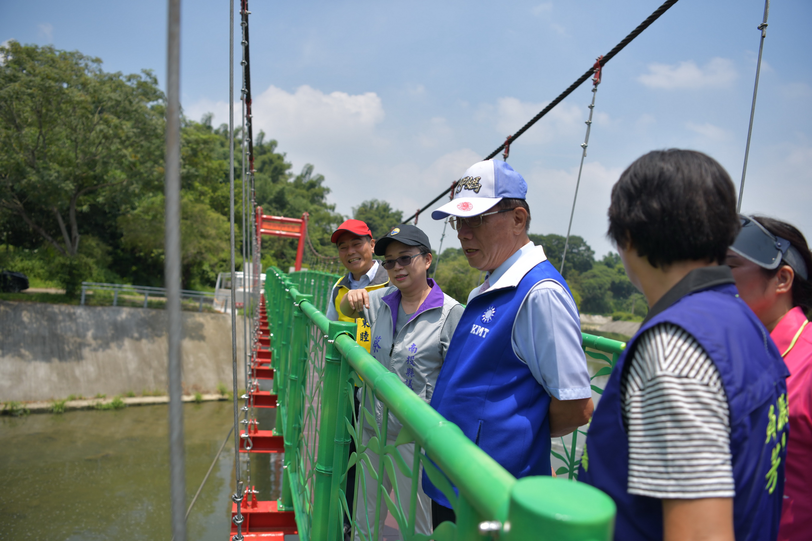 圖片-竹山下坪吊橋重建後煥然一新　周邊護岸也將加強