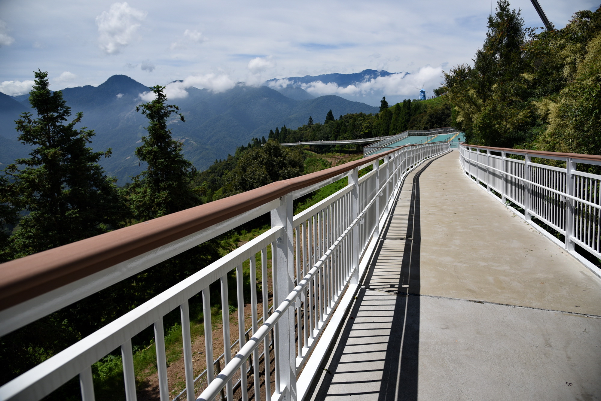 相關圖片2-清境高空步道二期工程8月底完工 同步改善南商圈