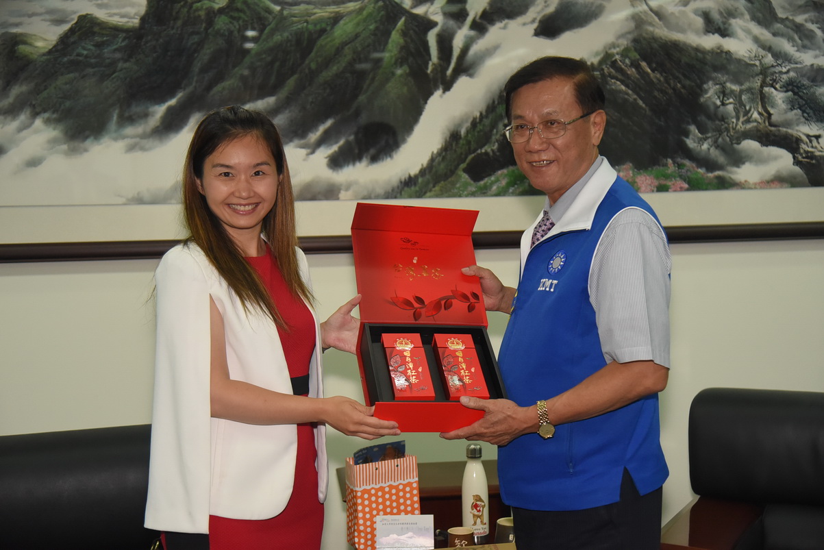 相關圖片1-加拿大省議員康安禮拜會 林縣長盼促進兩地交流