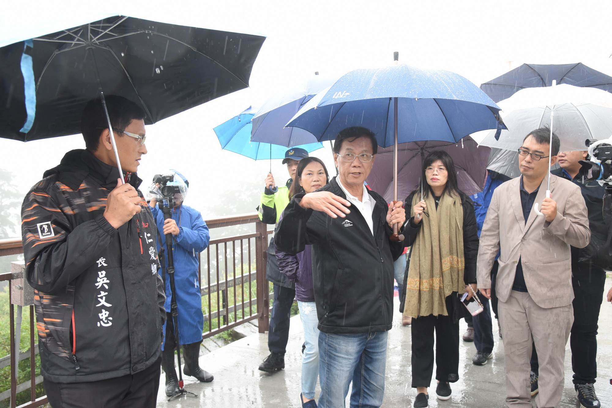 相關圖片2-林縣長會勘合歡山鳶峰昆陽暗空公園觀星環境
