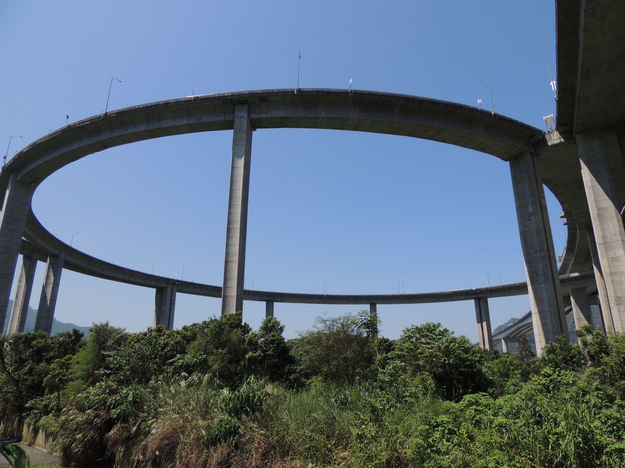 相關圖片3-橋聳雲天綠雕園區 強化休憩、水環境吸引力