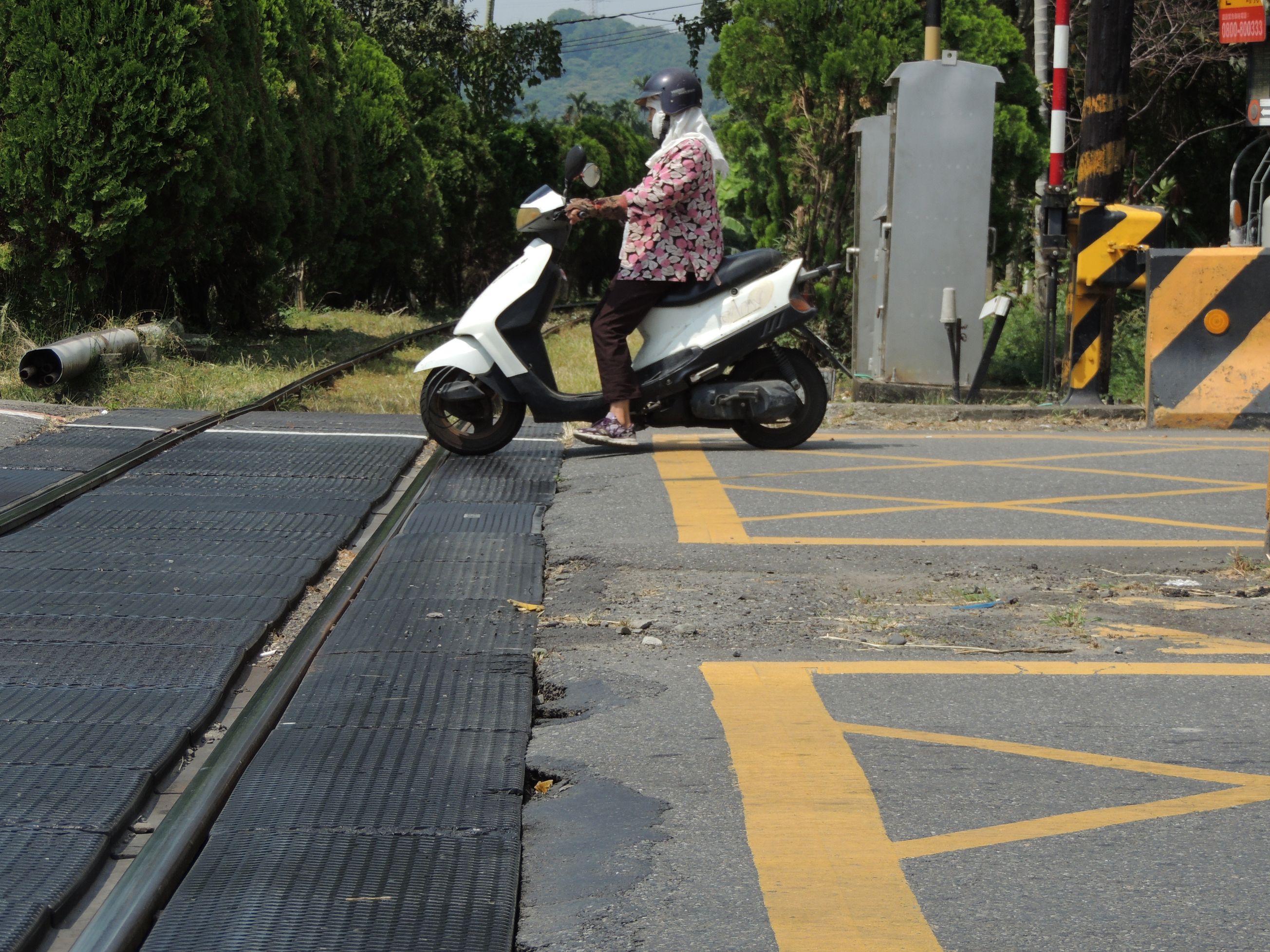 相關圖片2-路平有譜 林縣長實勘竹山等四鄉鎮 核定千萬改善路面