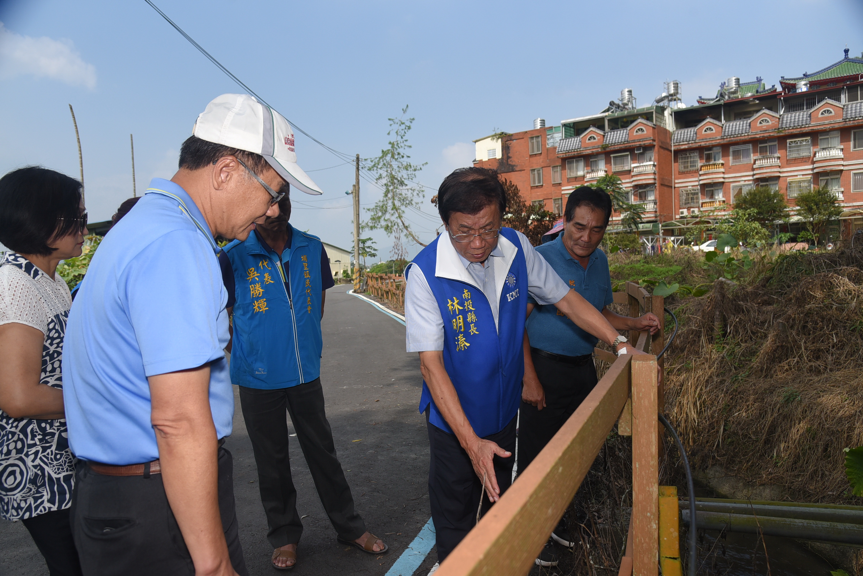 相關圖片1-中台禪寺世界博物館前道路彎窄 林縣長指示拓寬改善