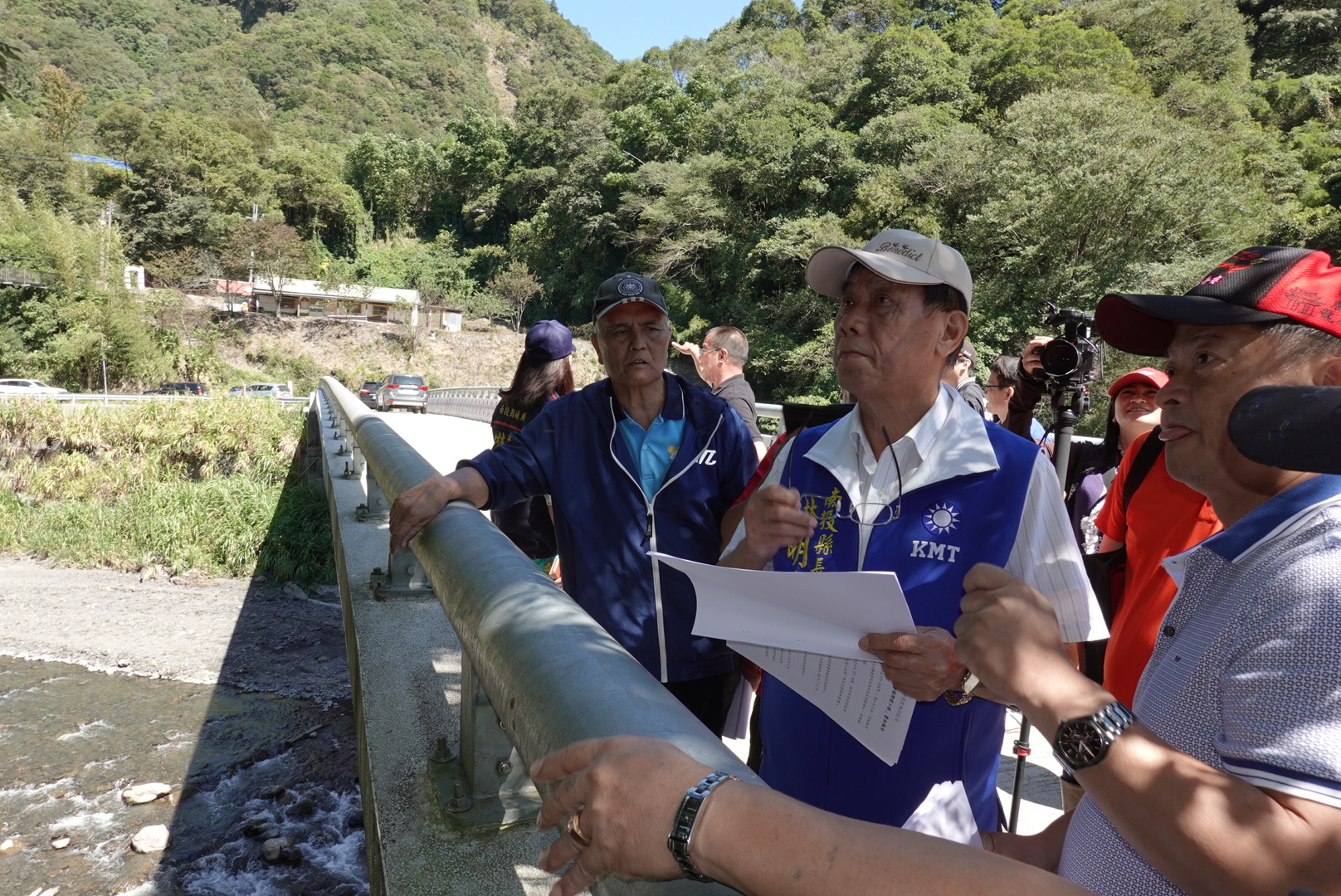 圖片-紅香温泉會館覓新址有譜 林縣長實勘部落大肯定