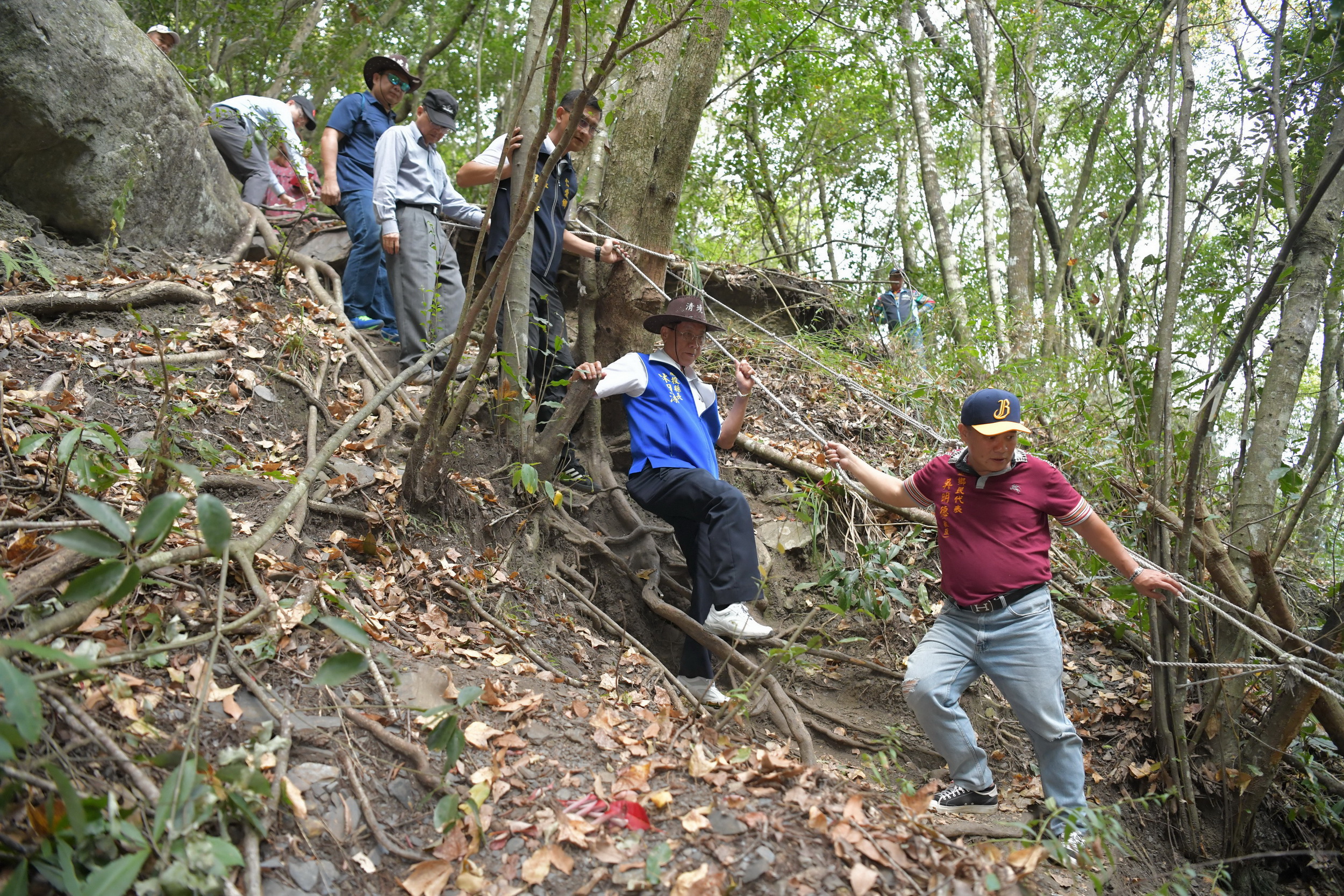 相關圖片3-帖比倫瀑布將設觀景平台及步道　提升遊憩安全性