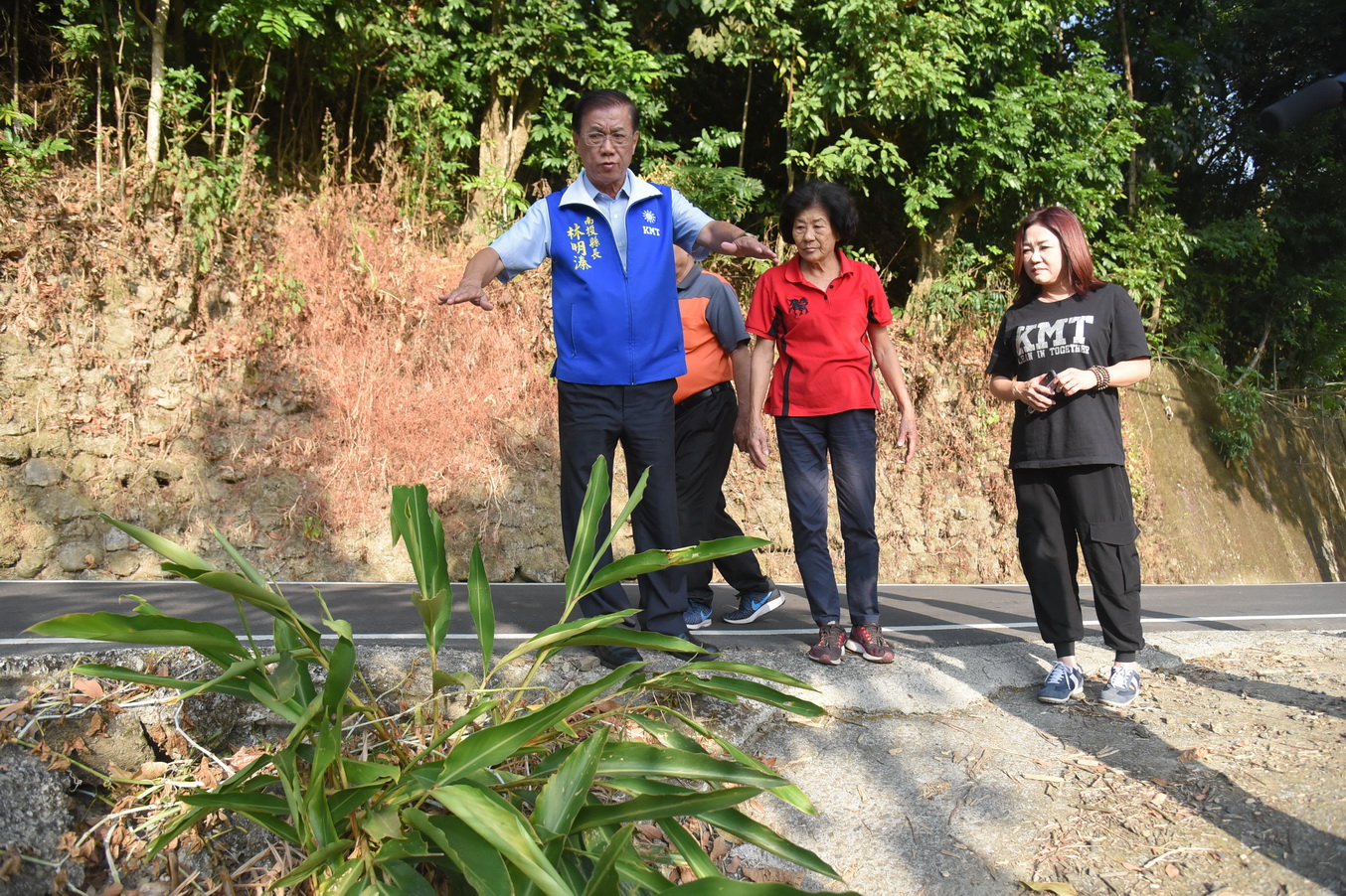 圖片-中寮2老舊破損危險 林縣長指示發包改善