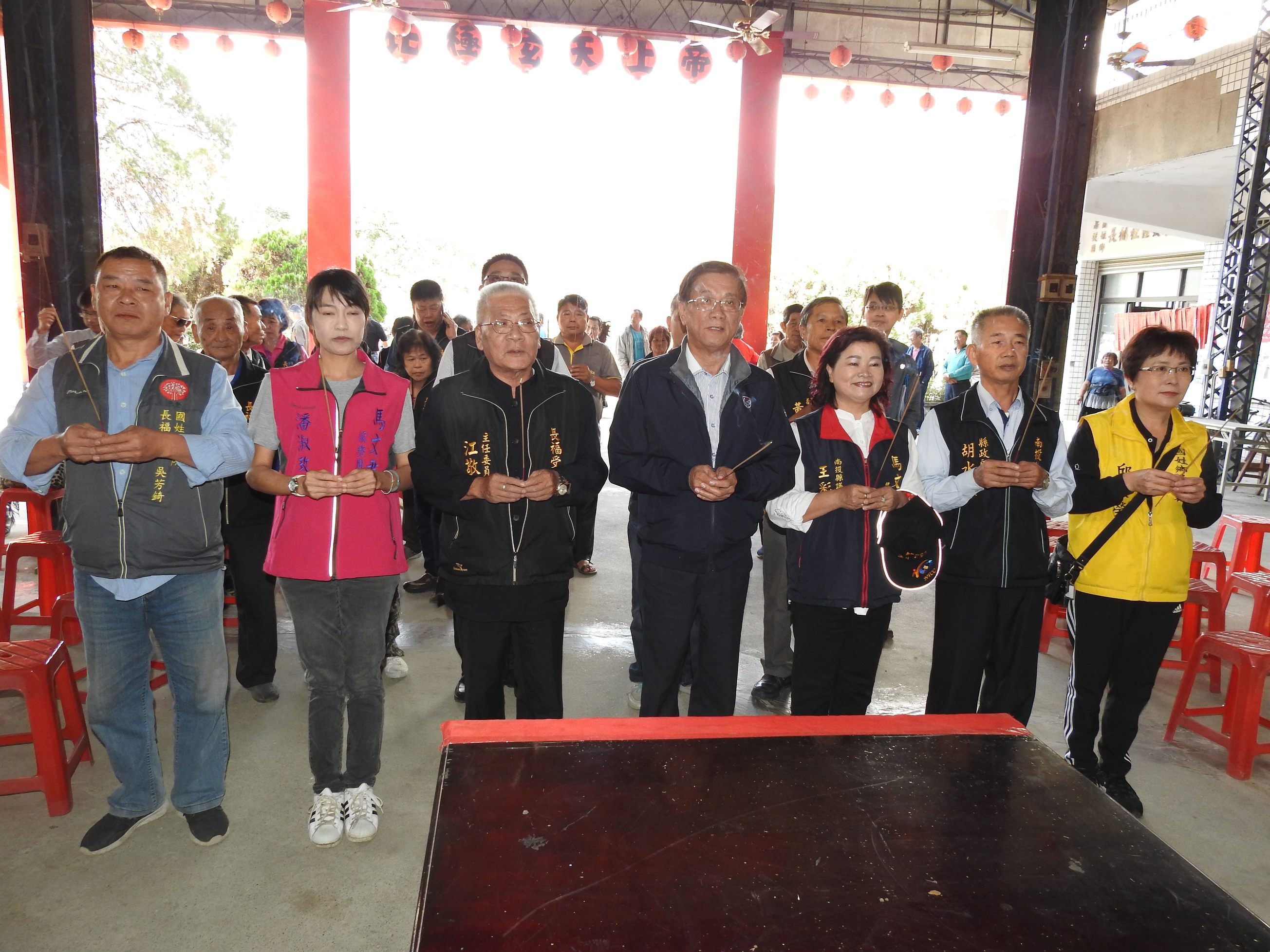 相關圖片2-國姓魚池多村農路崎嶇排水不良 縣長逐一會勘改善