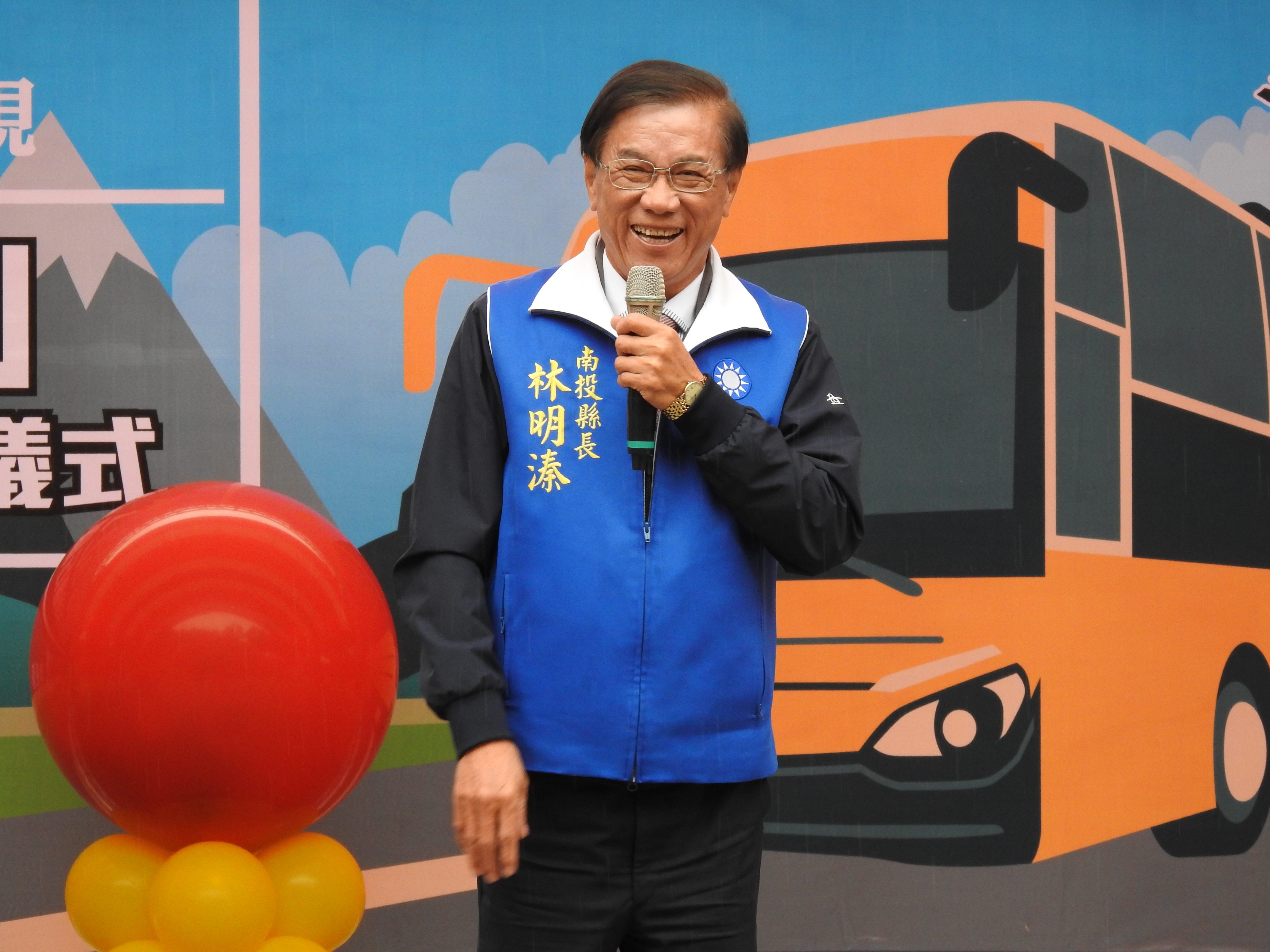 相關圖片1-情義相挺南投出錢出力 雲林草嶺觀光線復駛大巴