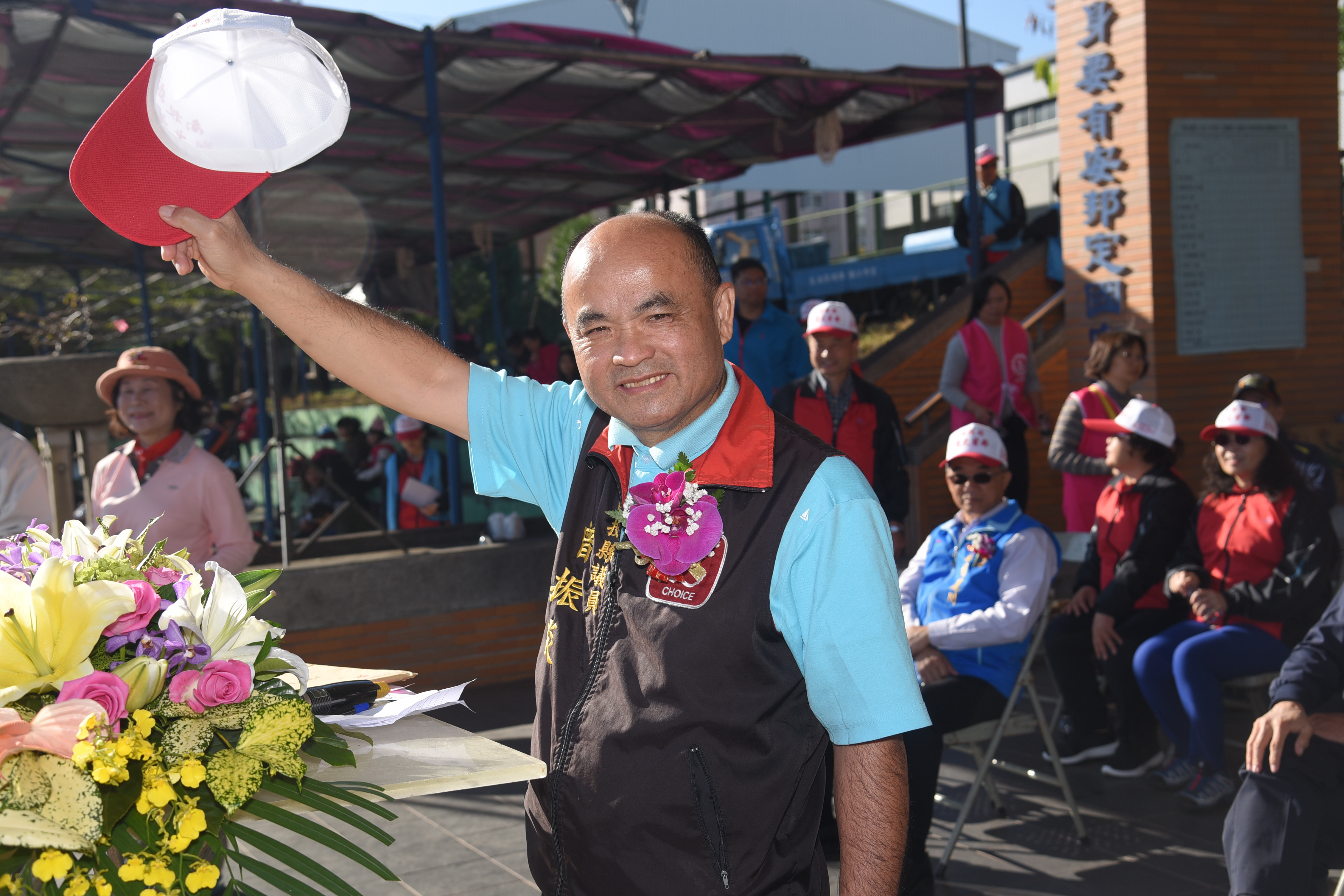 相關圖片1-投縣勞工運動大會登場 林縣長勉多運動促進健康幸福
