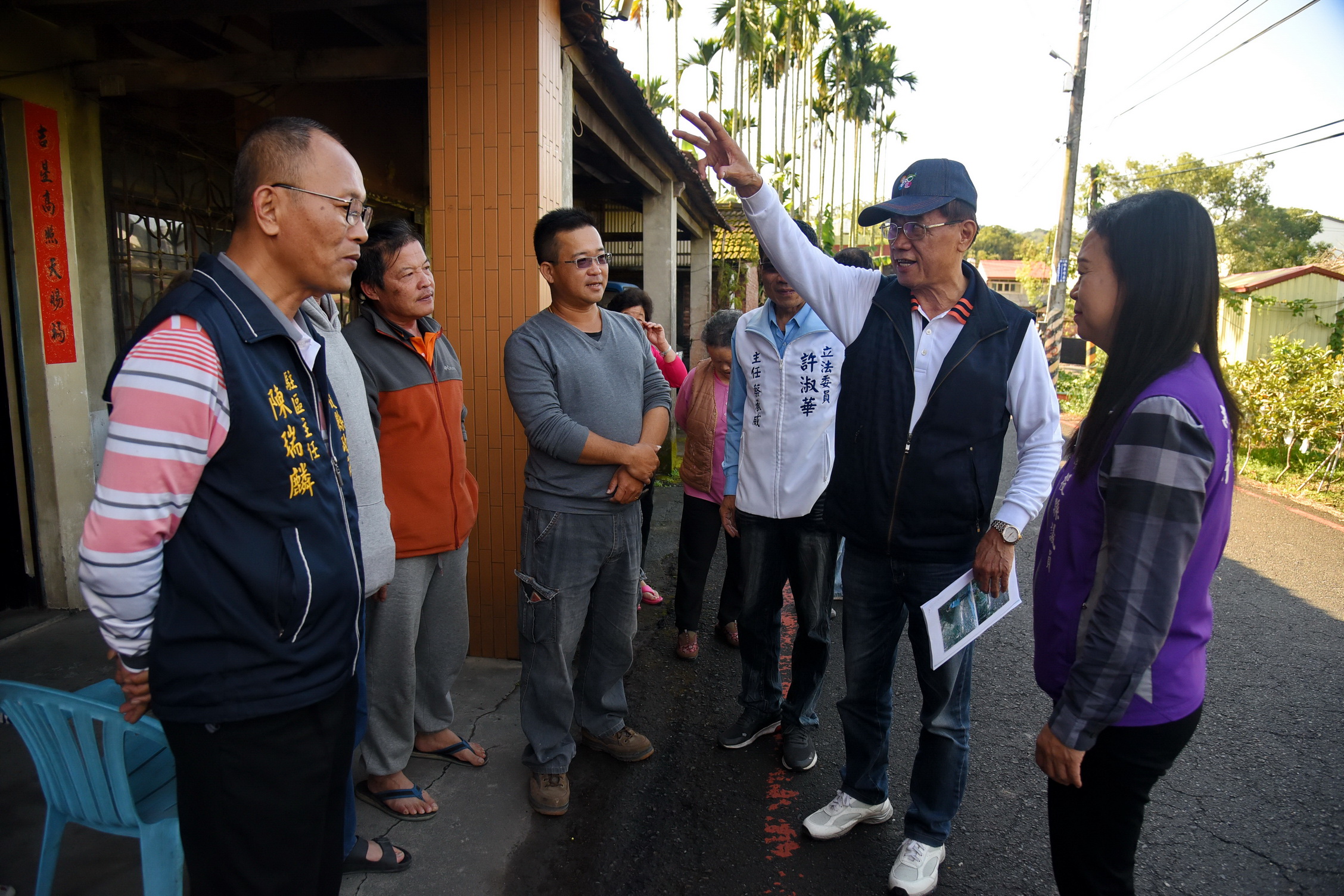 相關圖片2-林縣長會勘竹山農路及野溪 指示速改善