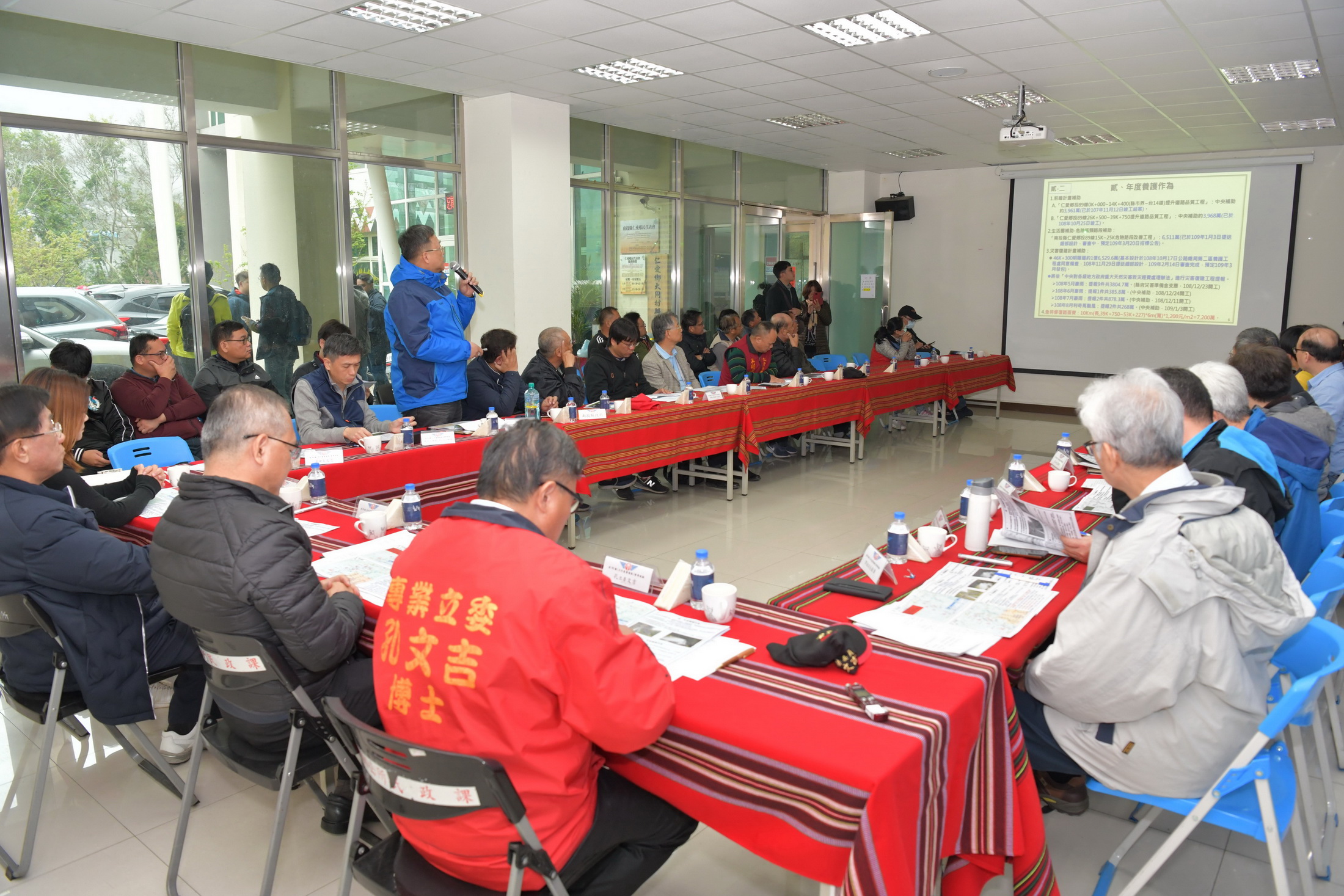 相關圖片1-投89線46K將設明隧道　公路總局長親自現勘