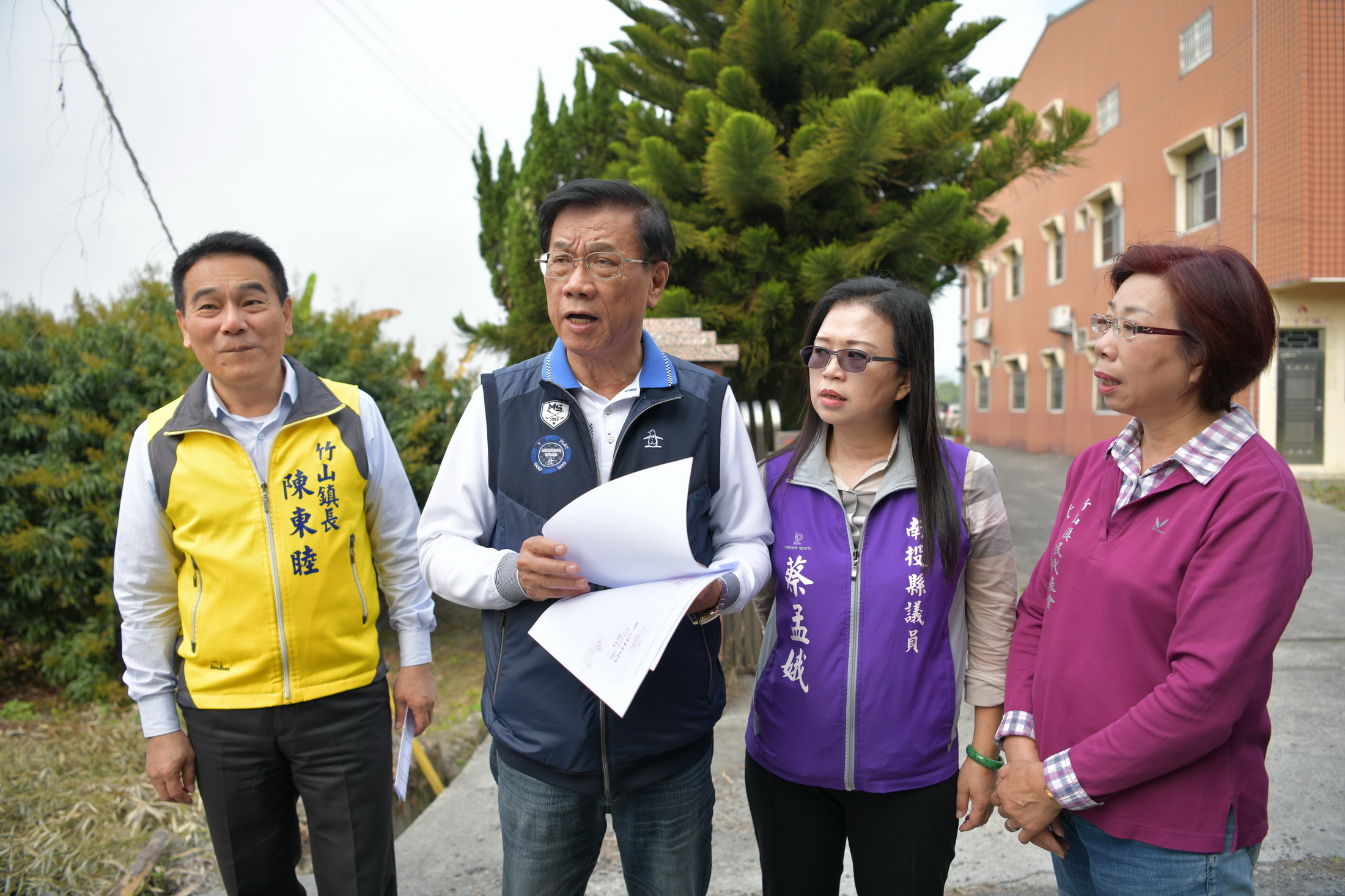 圖片-縣長會勘竹山道路　將施工改善路況