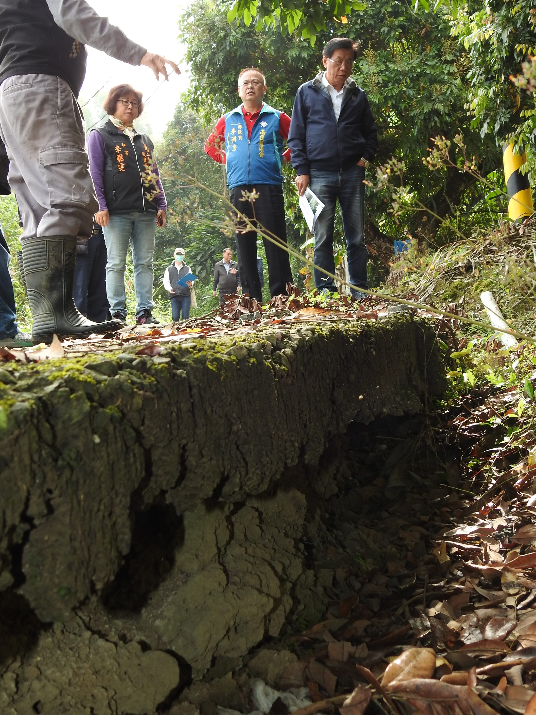 相關圖片3-縣民時間陳情未滿月 縣長實勘解民瘼