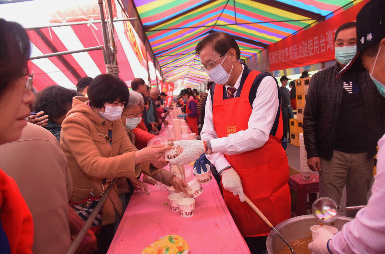 News images-Zi Nan Temple Ding wine attracted 100,000 people to share the peace (Feb. 9)