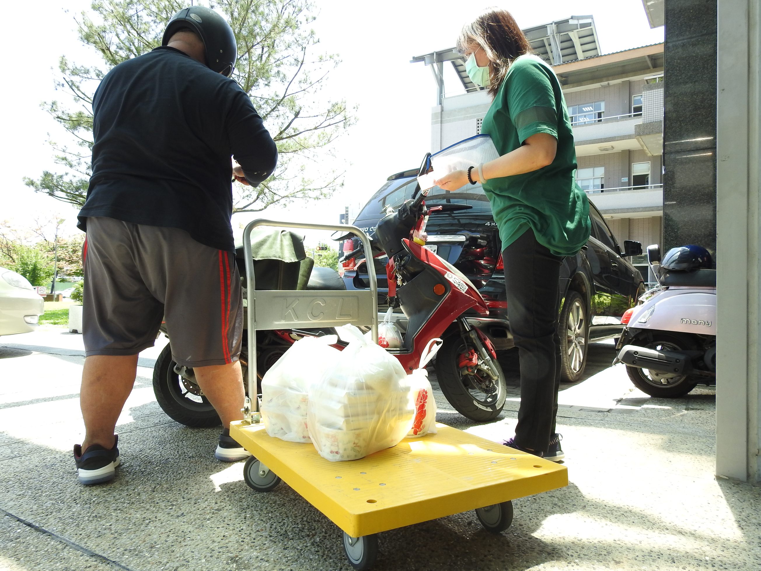 相關圖片2-疫情衝擊工時少了嗎？南投縣府全力查找職缺還有名額可申請