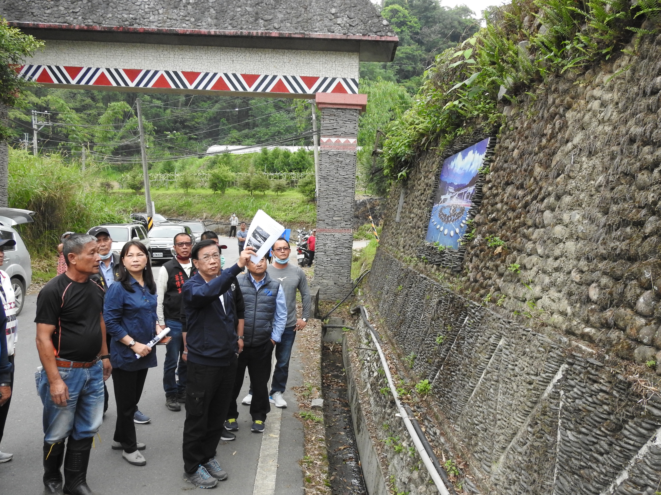 圖片-縣府推動仁愛鄉曲冰部落觀光美化及古道整建