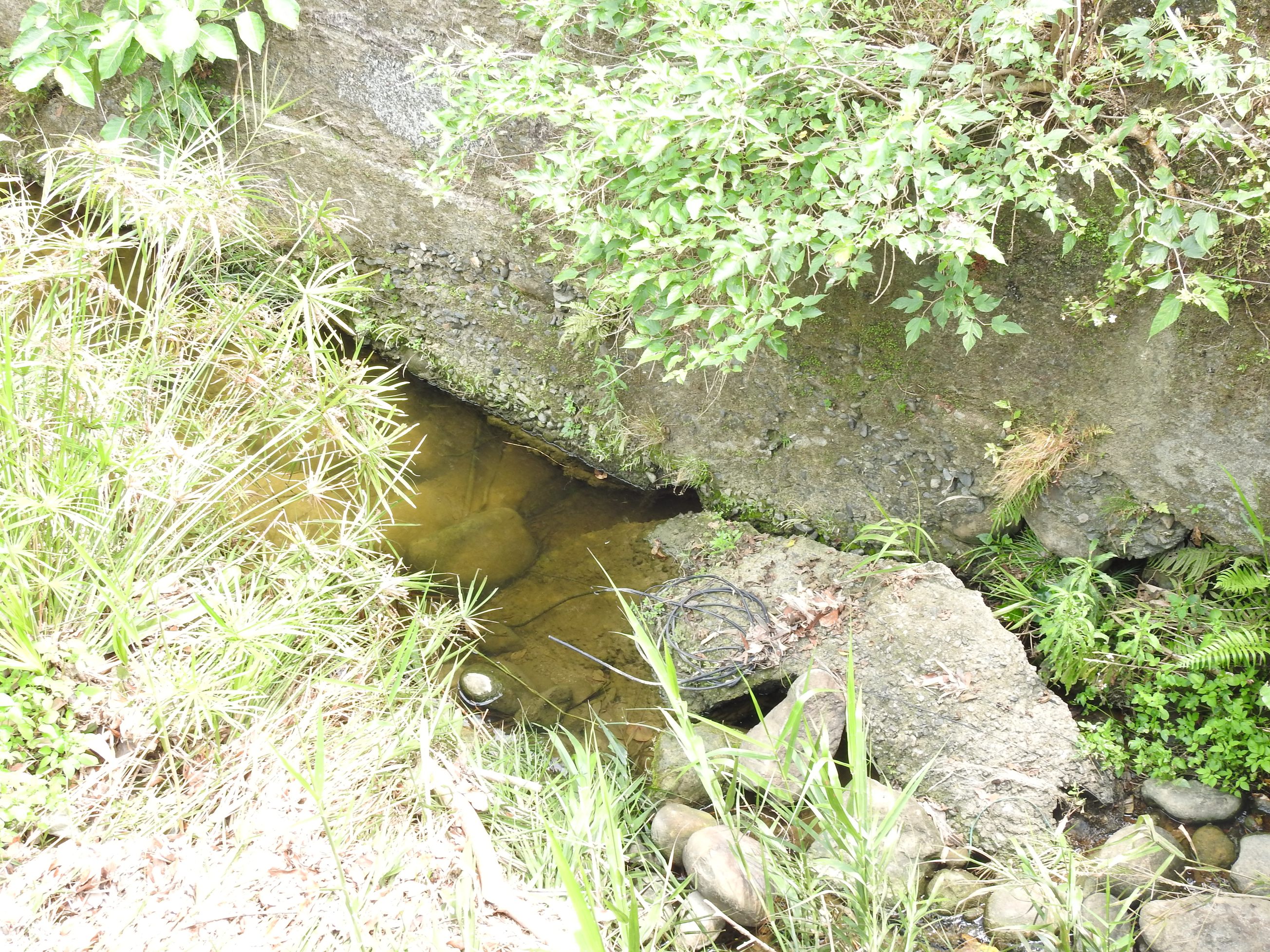 相關圖片4-中寮三村兩路一野溪年久失修縣長會勘有解