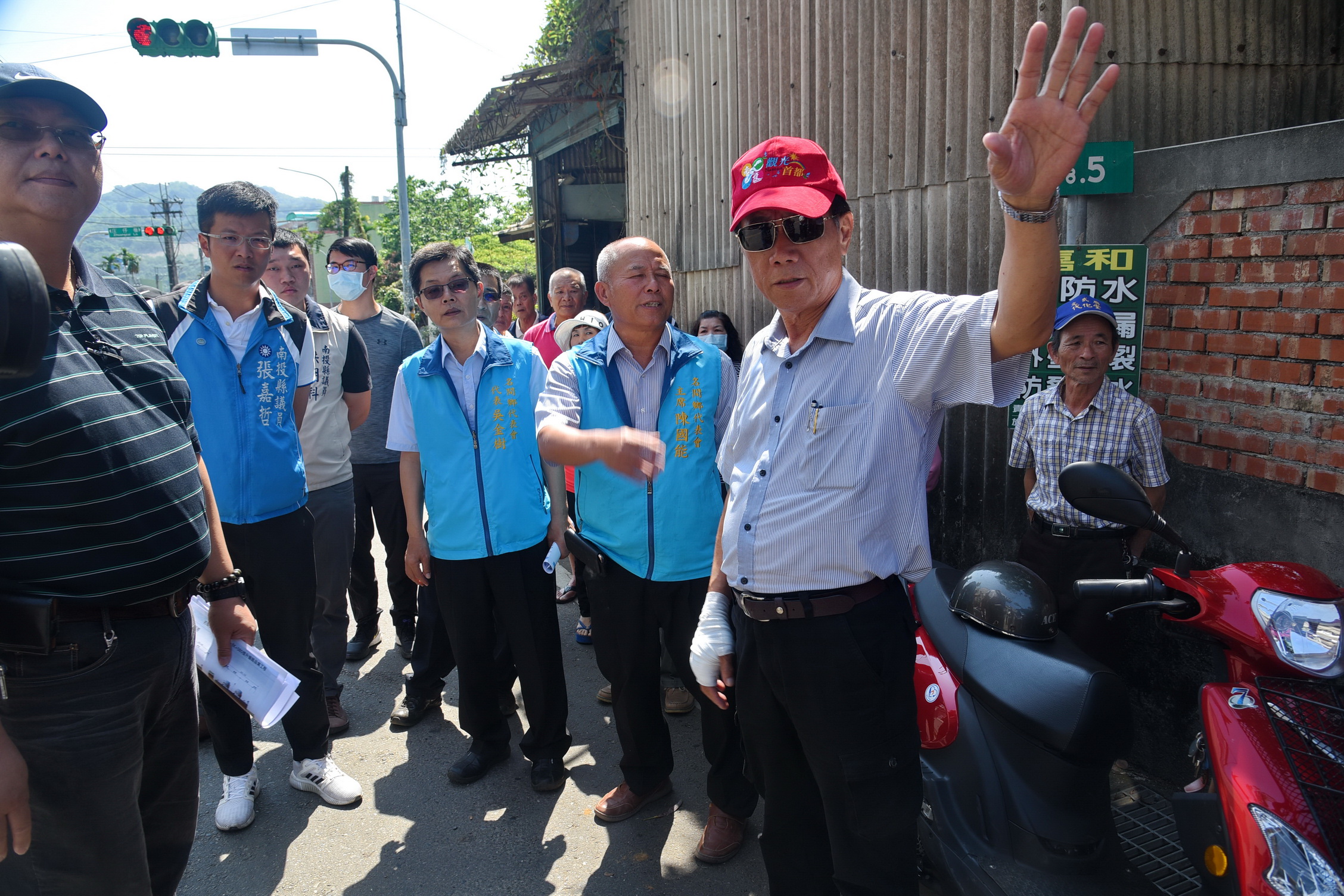 相關圖片2-投42線路面老舊失修 林縣長籌措3,571.4萬改善