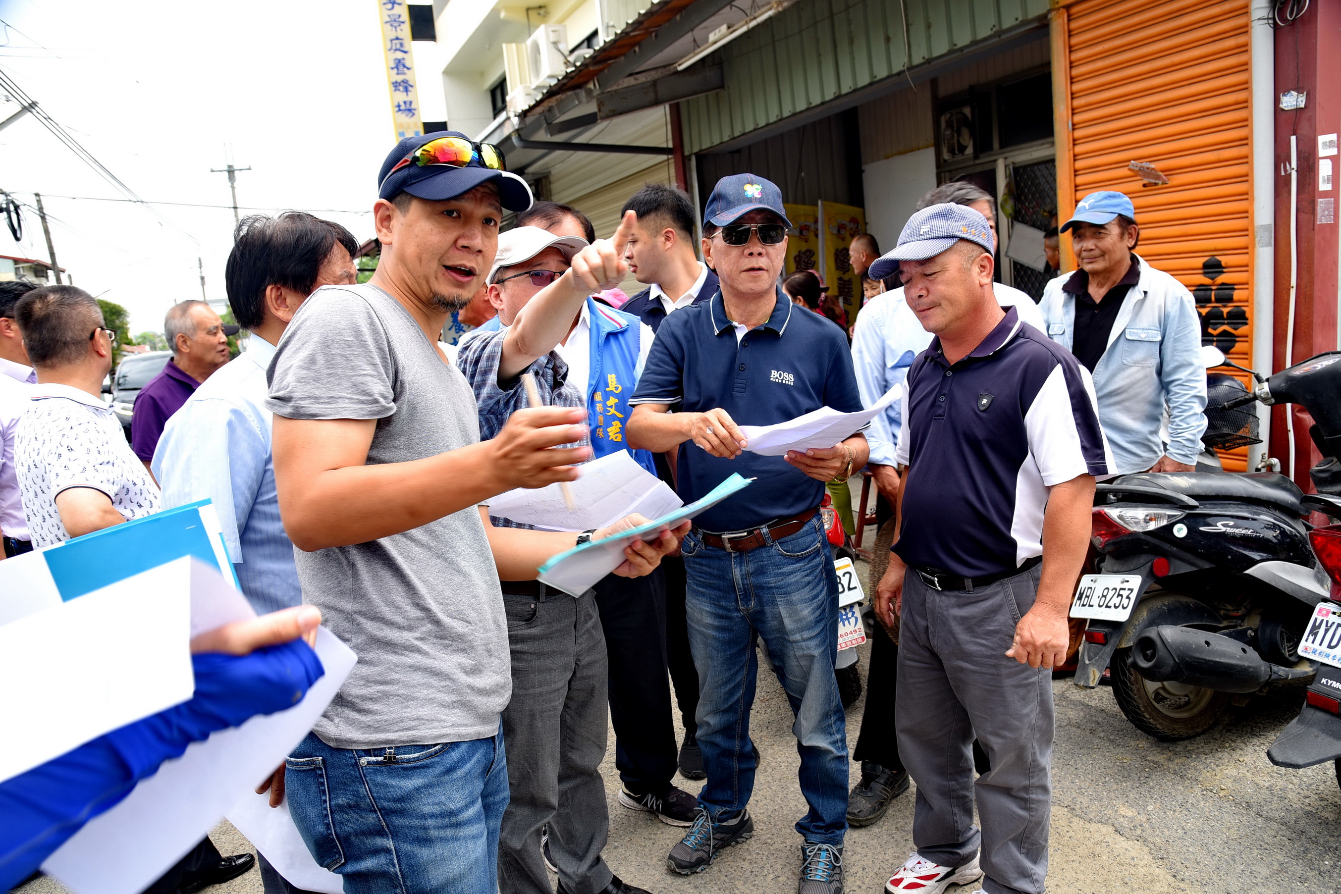 圖片-草屯4重劃區11處農路及排水溝老舊 林縣長會勘改善