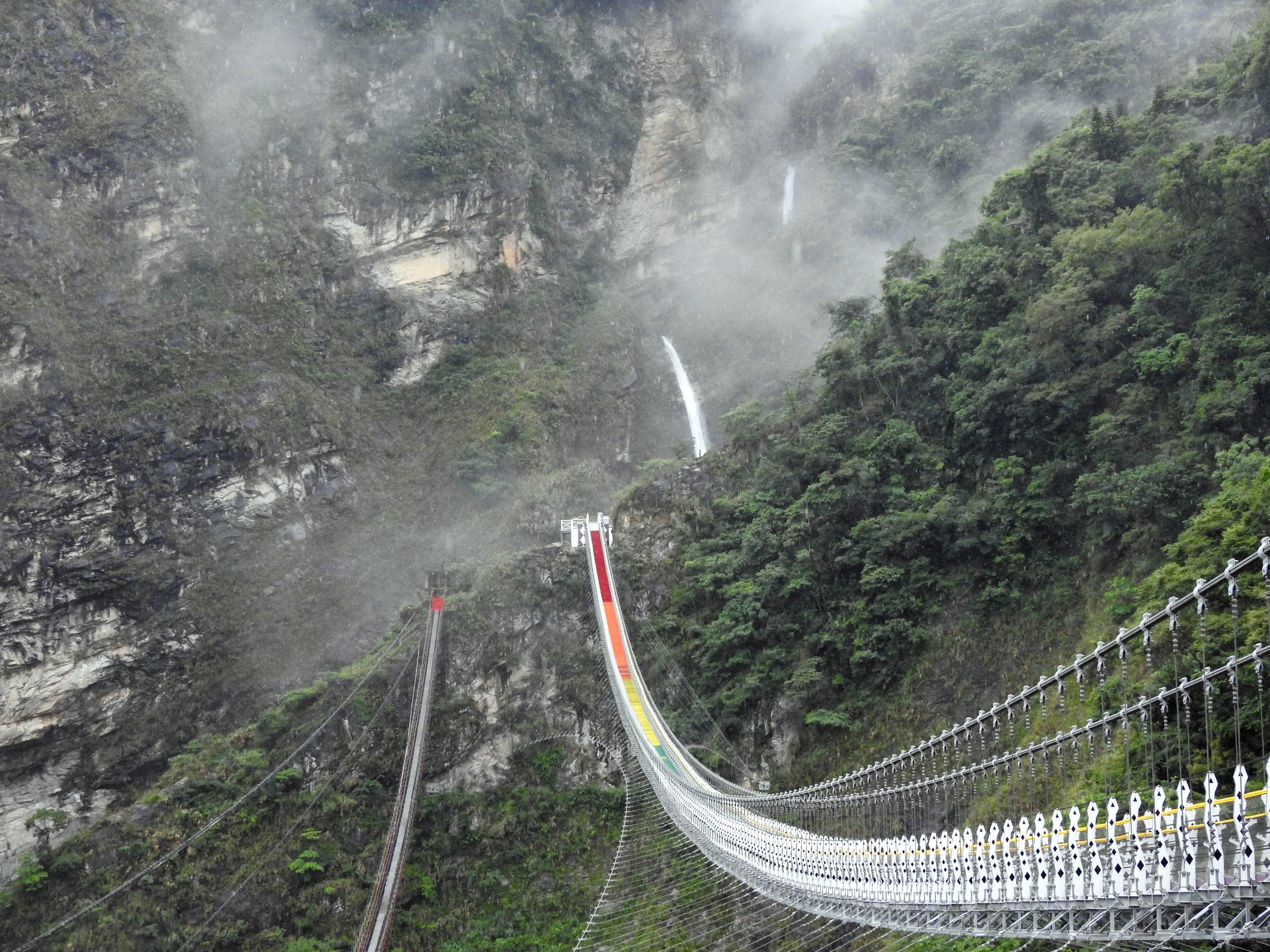 相關圖片4-雙龍七彩吊橋居民盼開放帶動繁榮  林縣長：尊重部落決定
