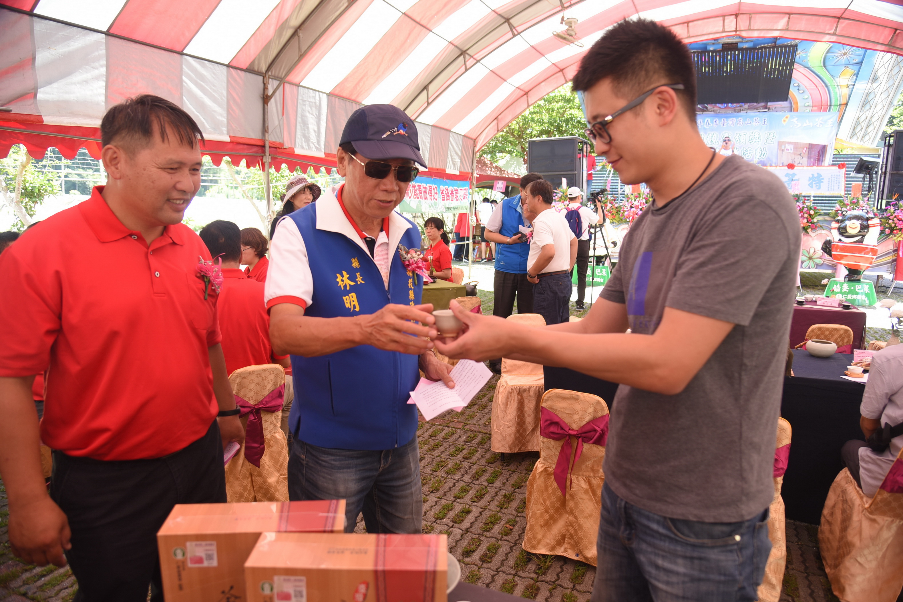 相關圖片3-仁愛農會春季高山茶王評鑑頒獎 陳孟智勇奪特等獎