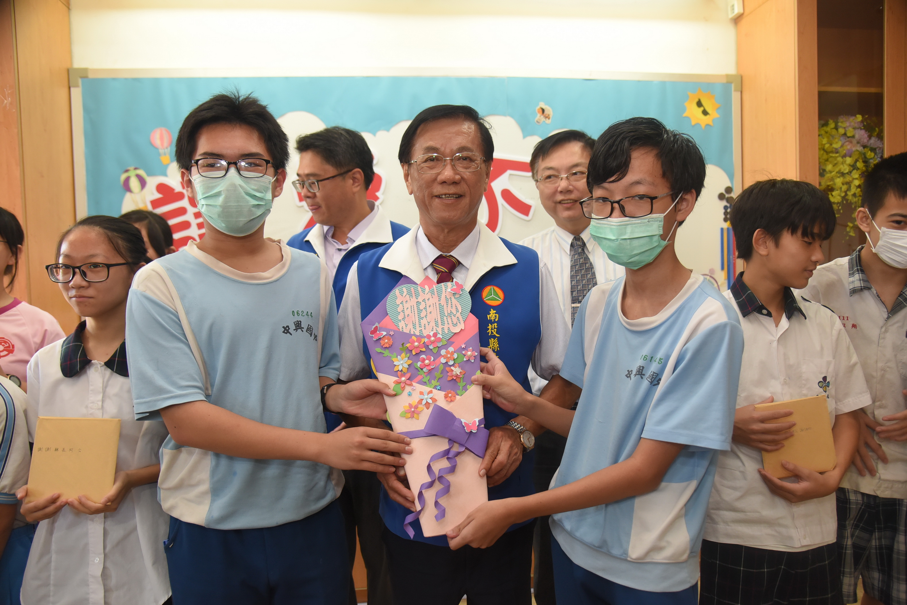 相關圖片1-愛即時不間斷  縣府發放慰助金助南投20學童安心向學