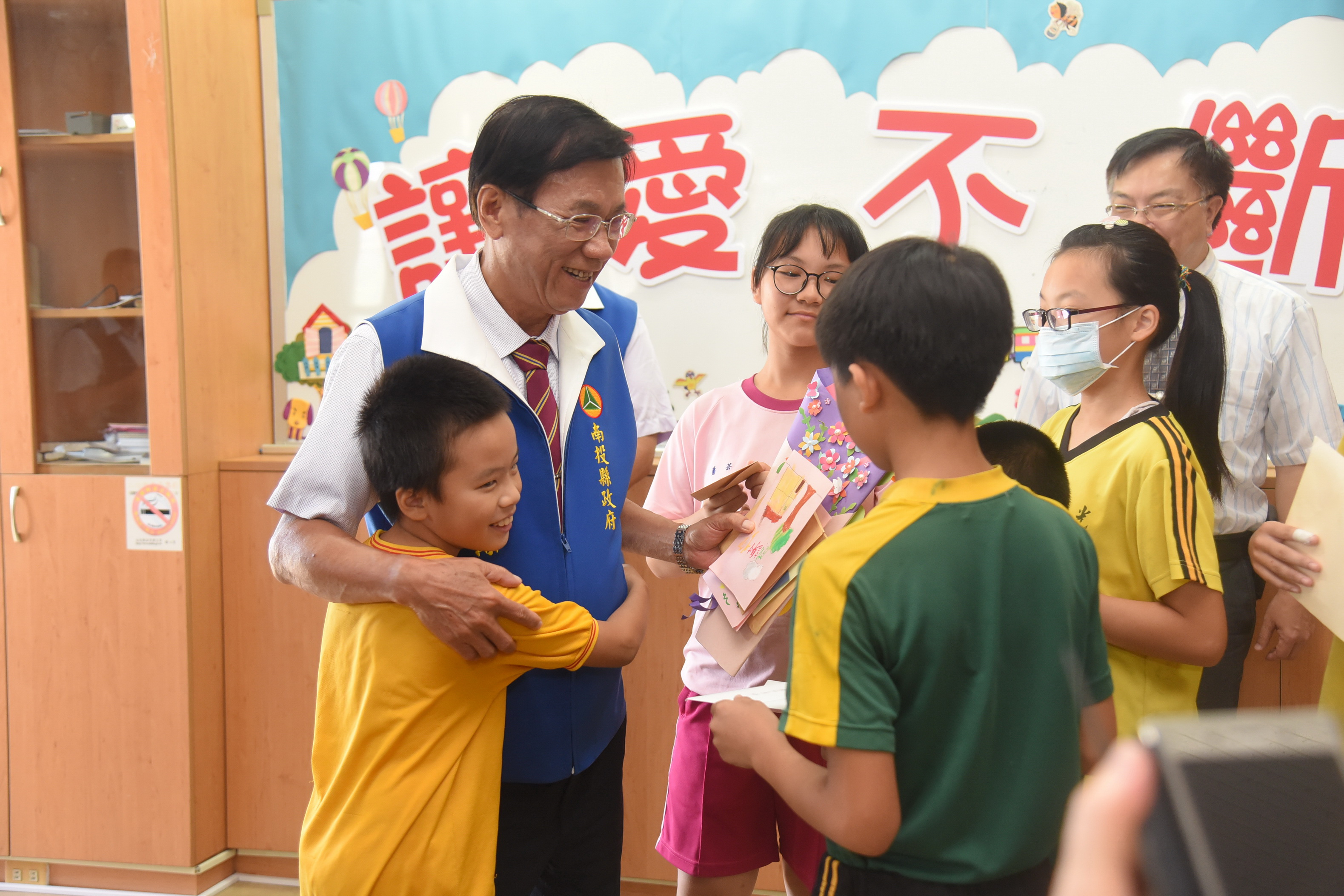 相關圖片3-愛即時不間斷  縣府發放慰助金助南投20學童安心向學