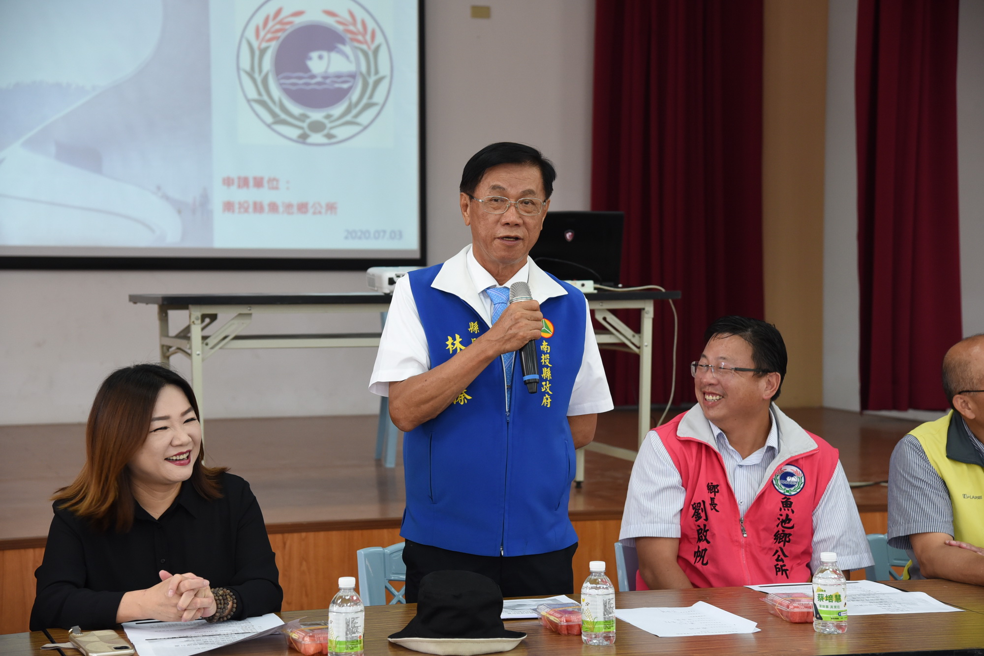 圖片-魚池新城村活動中心增建  林縣長會勘說明