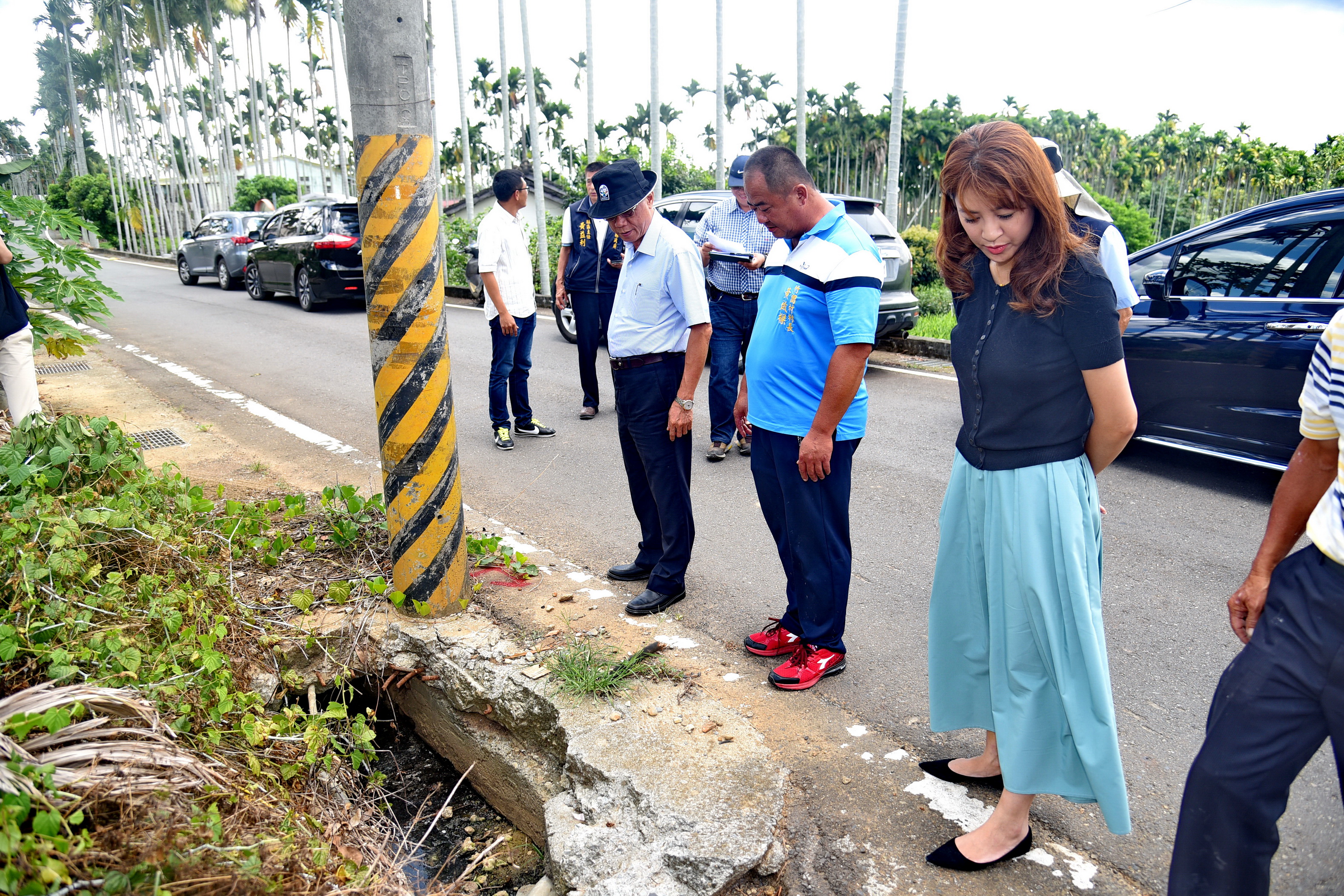 相關圖片3-名間多處農路老舊失修、水溝淤積 林縣長會勘改善